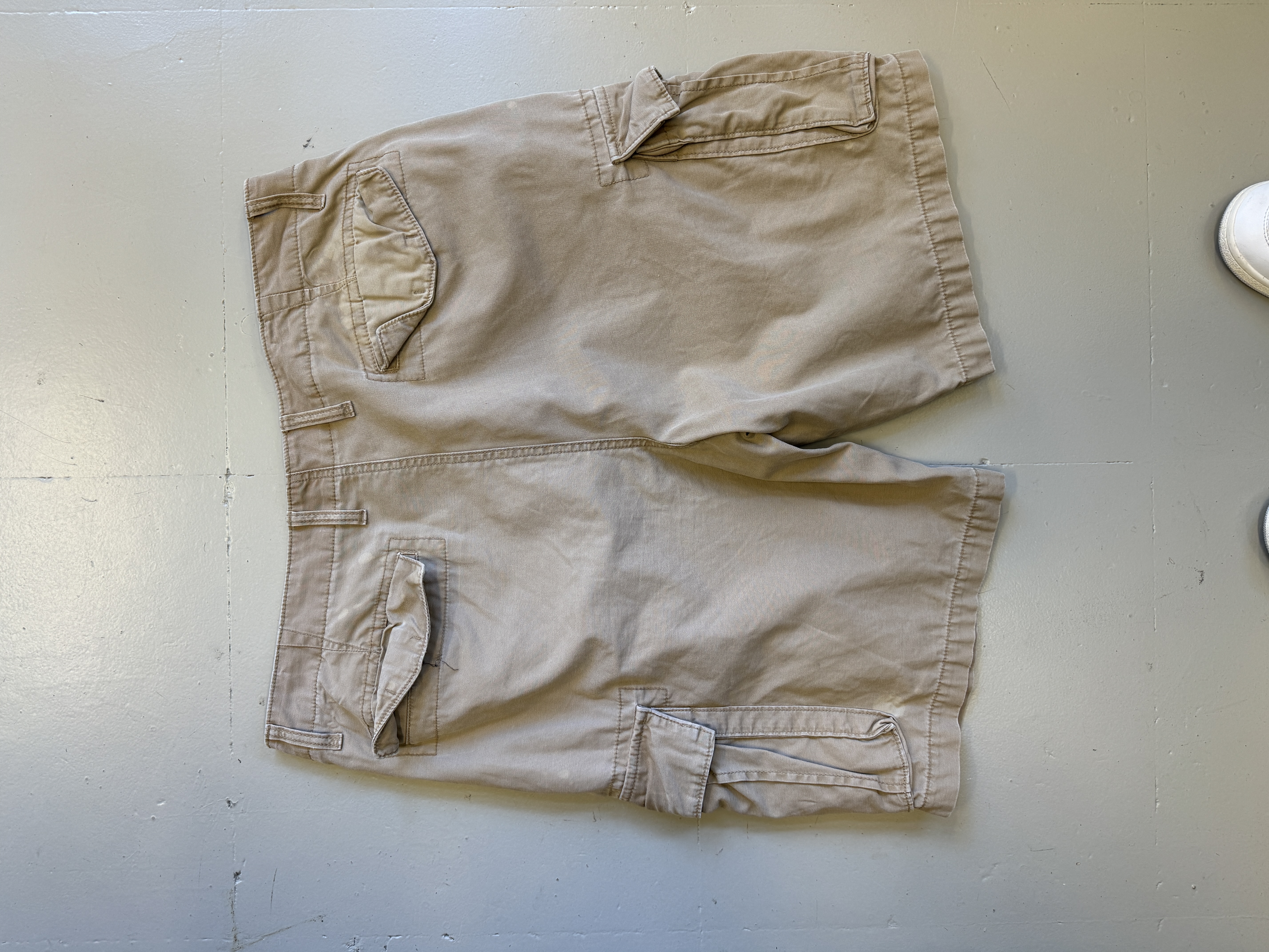 Old Navy Khaki Pants taglia 38 US
