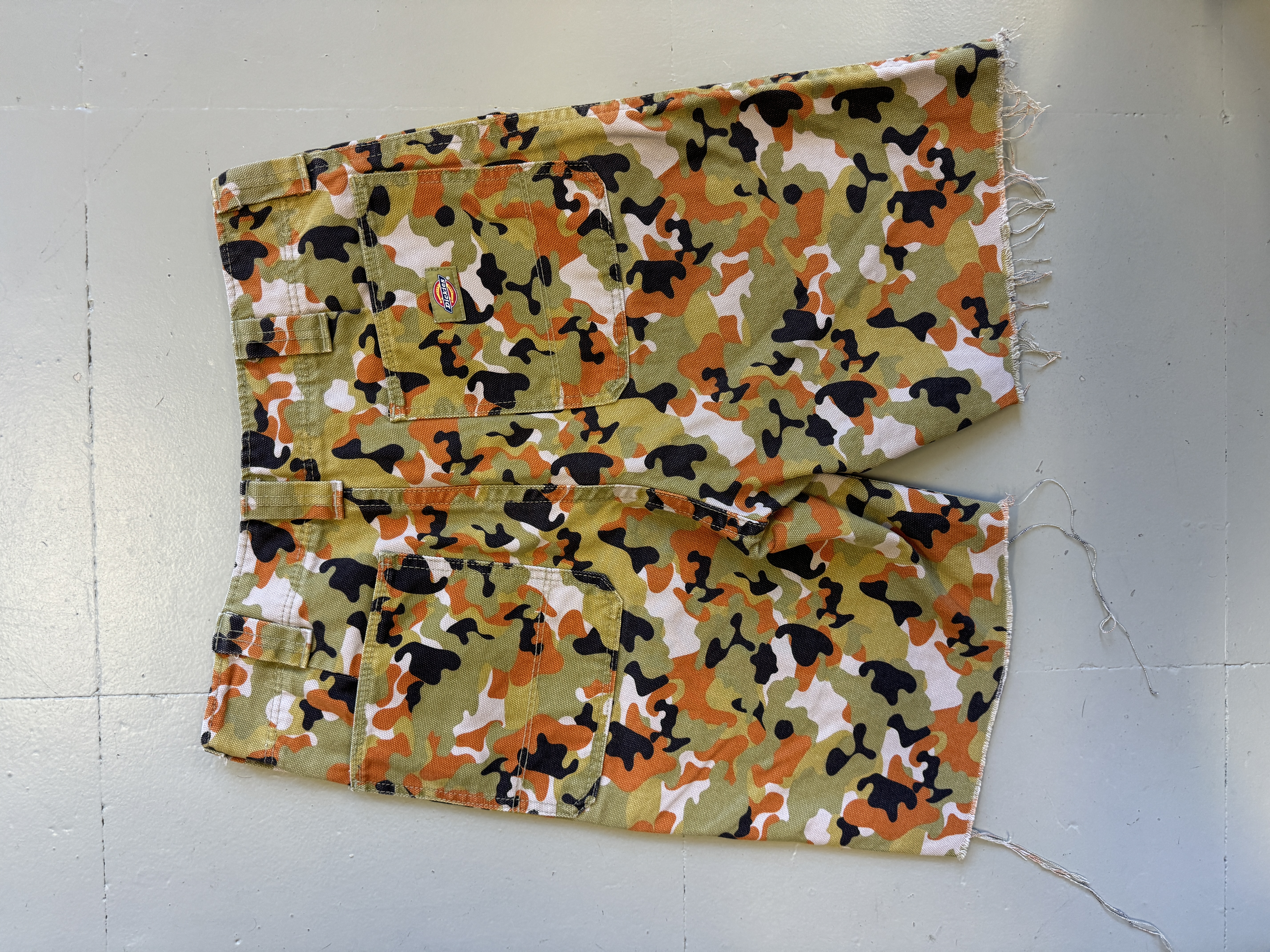 Dickies camo Cargo Shorts taglia 28US