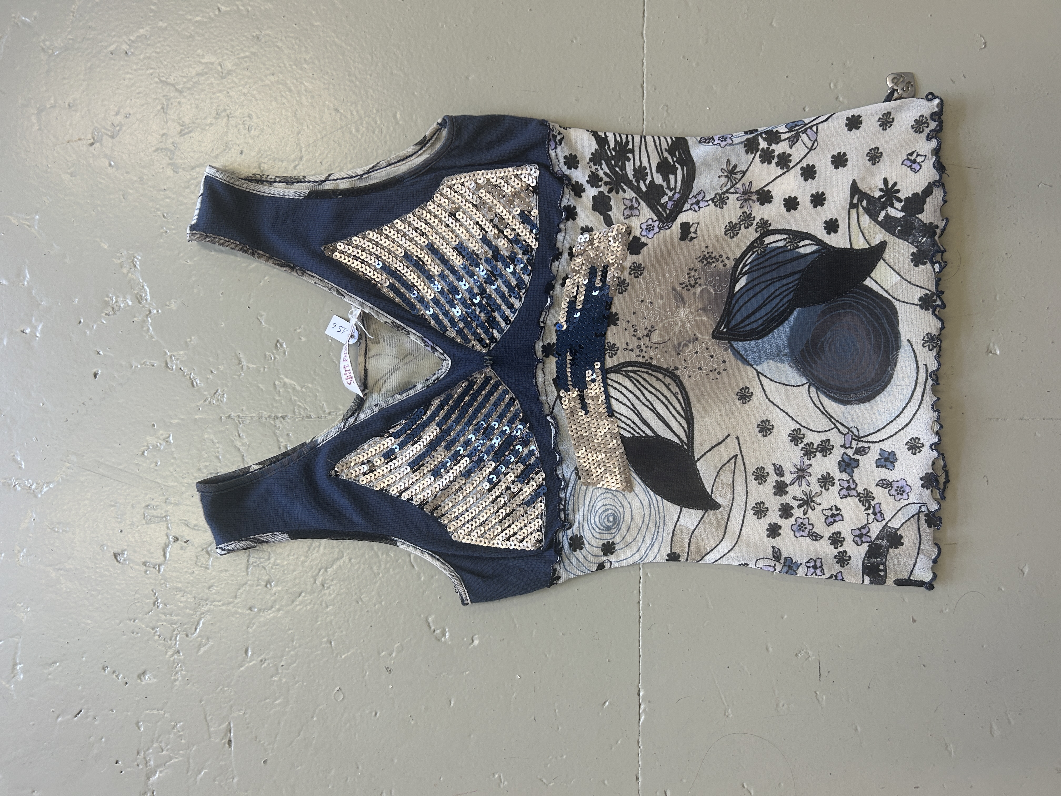 Women's Sleeveless Patterned Top