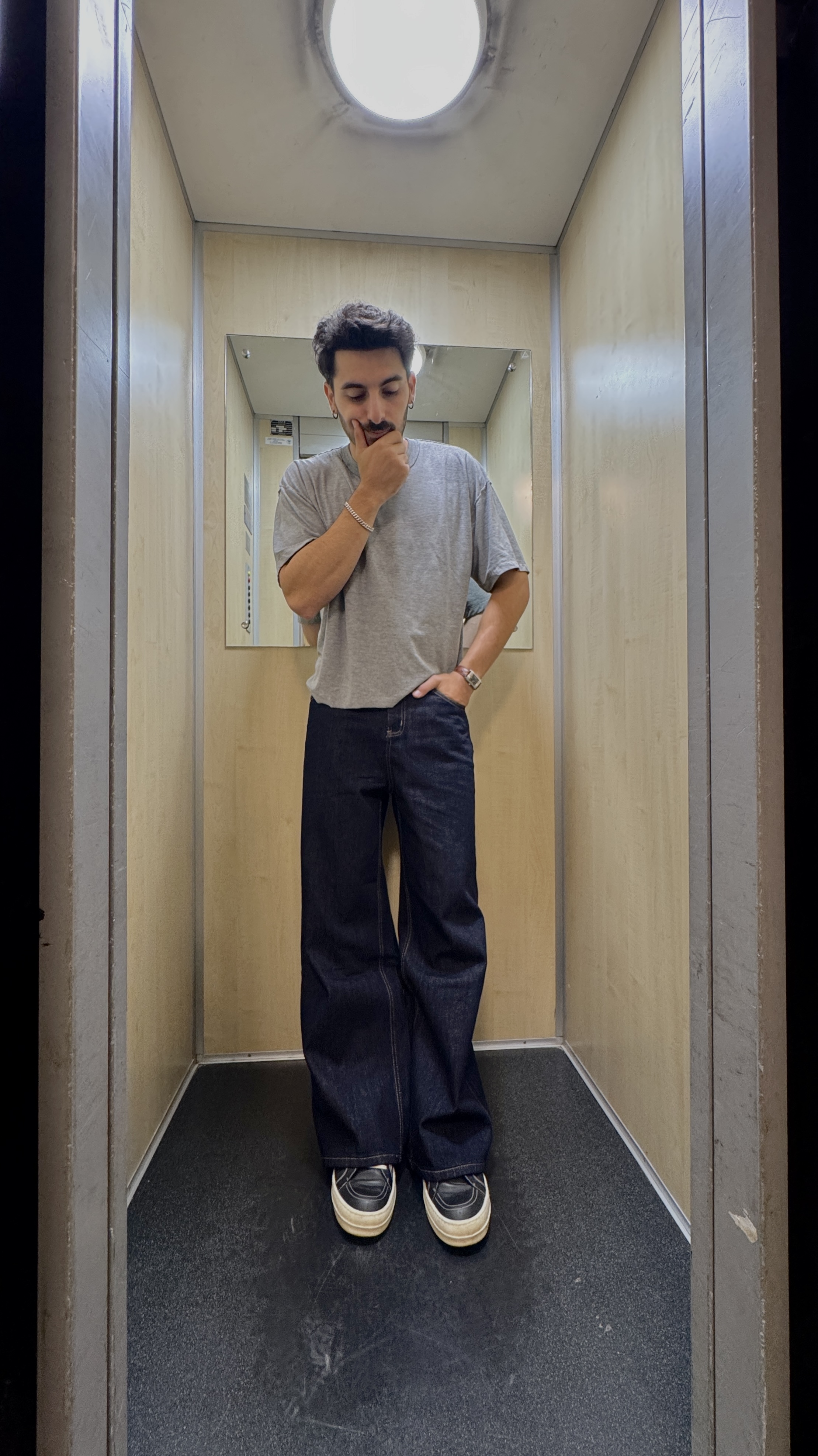  Wide-Leg baggy Jeans