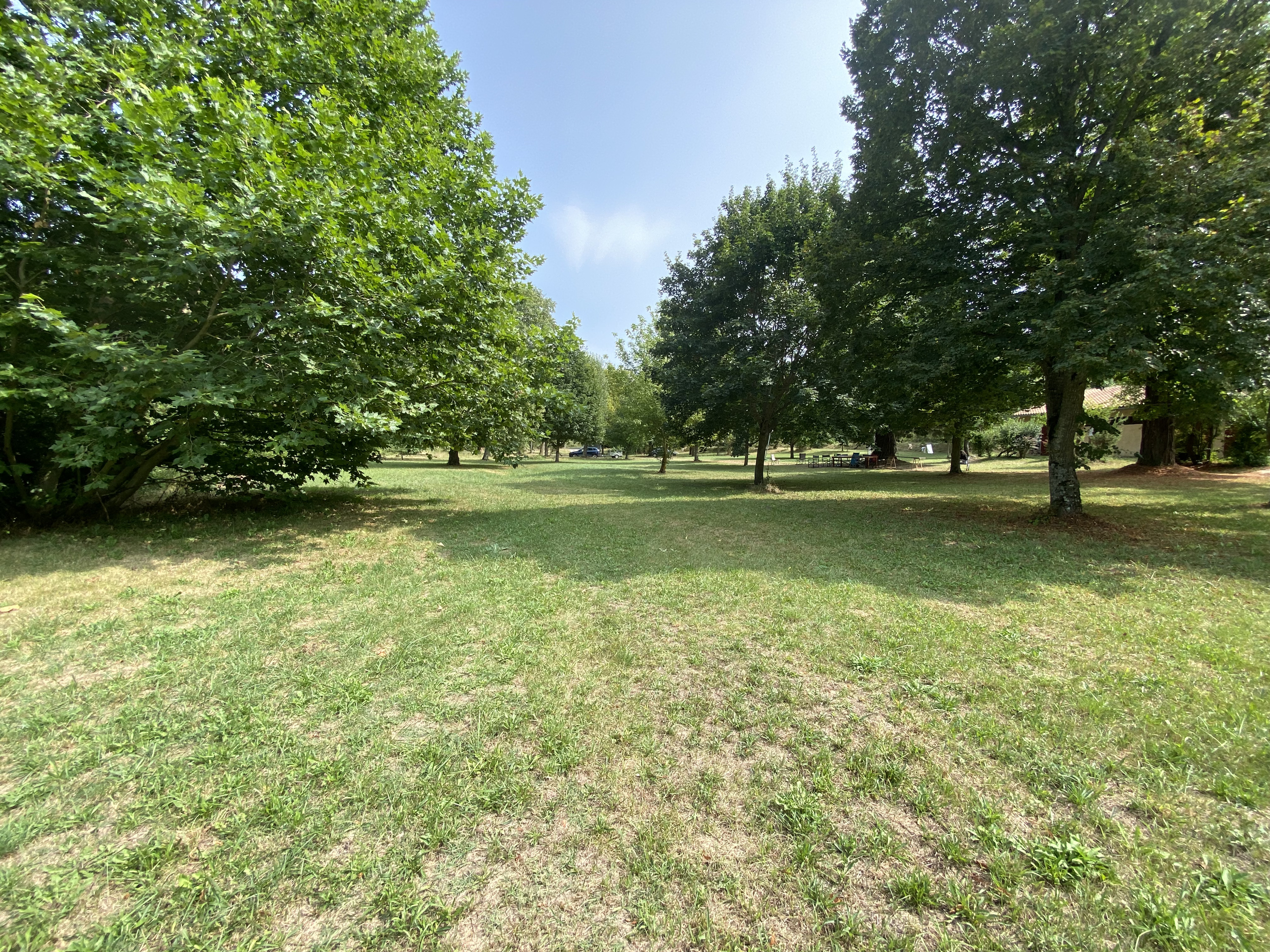 Emplacement nu ou Camping-car