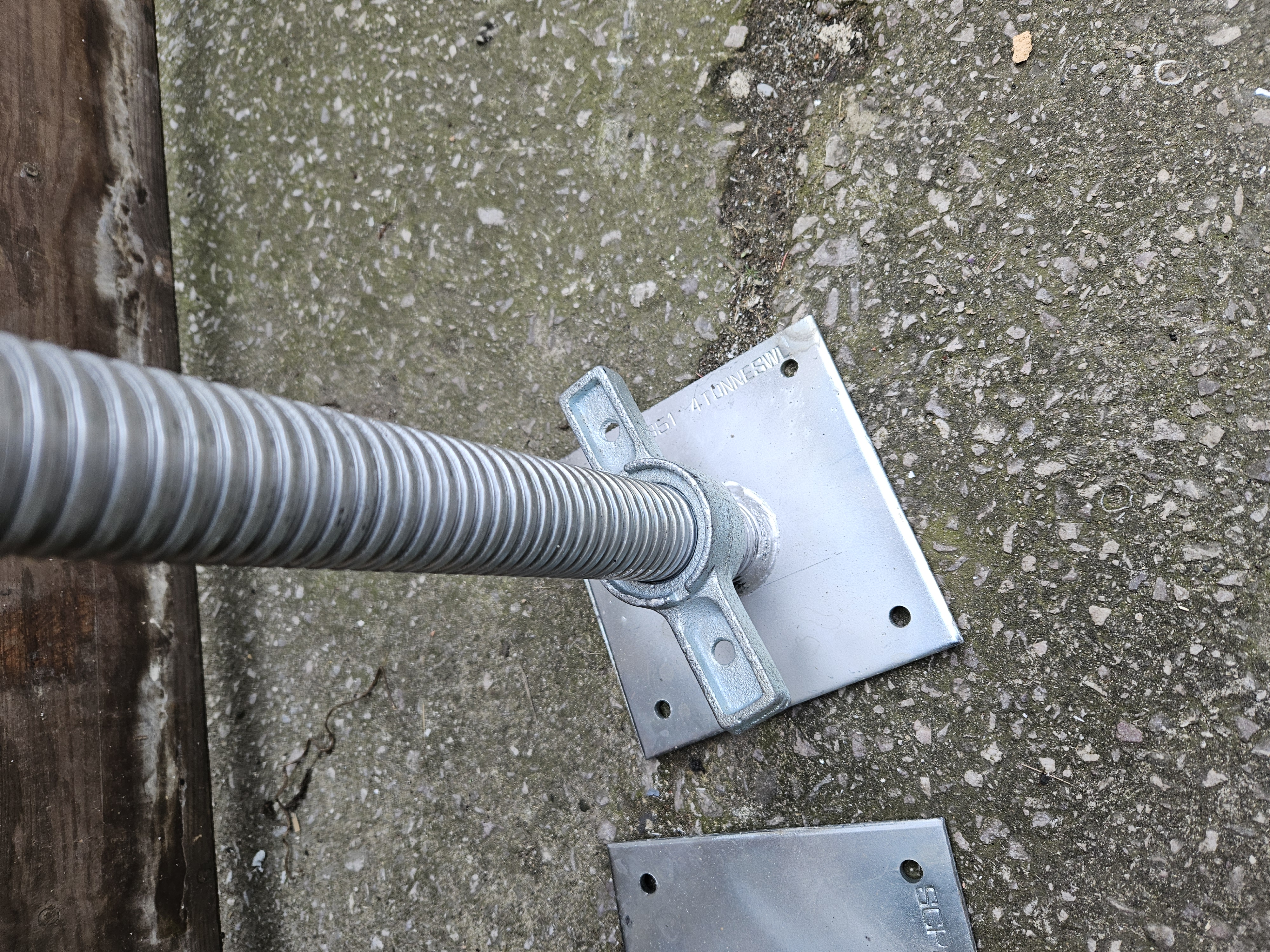 Scaffolding jacks pack of 4 x 600mm 