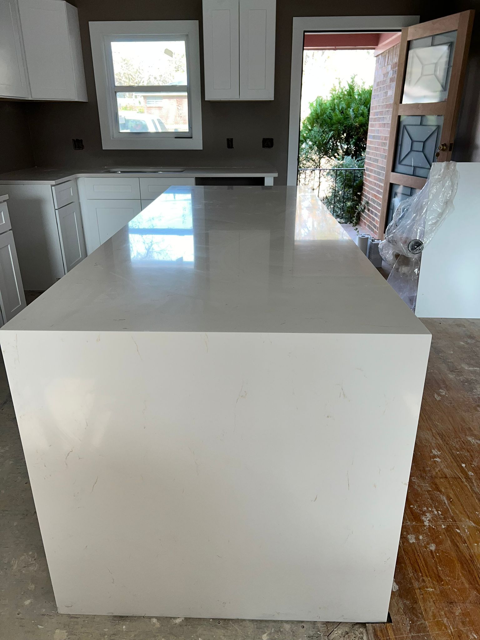 CARRARA GOLD