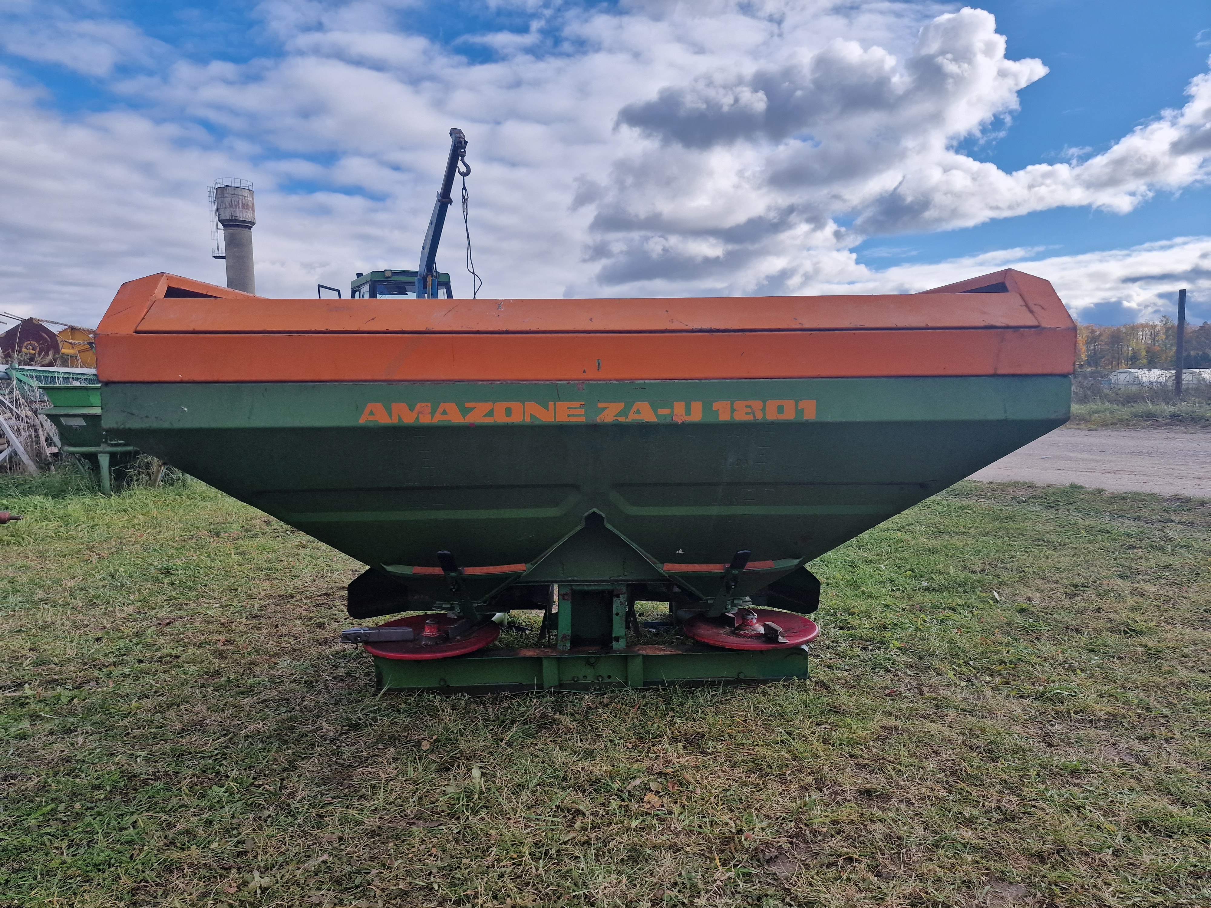 Trąšų barstytuvas Amazone ZA-U 1801