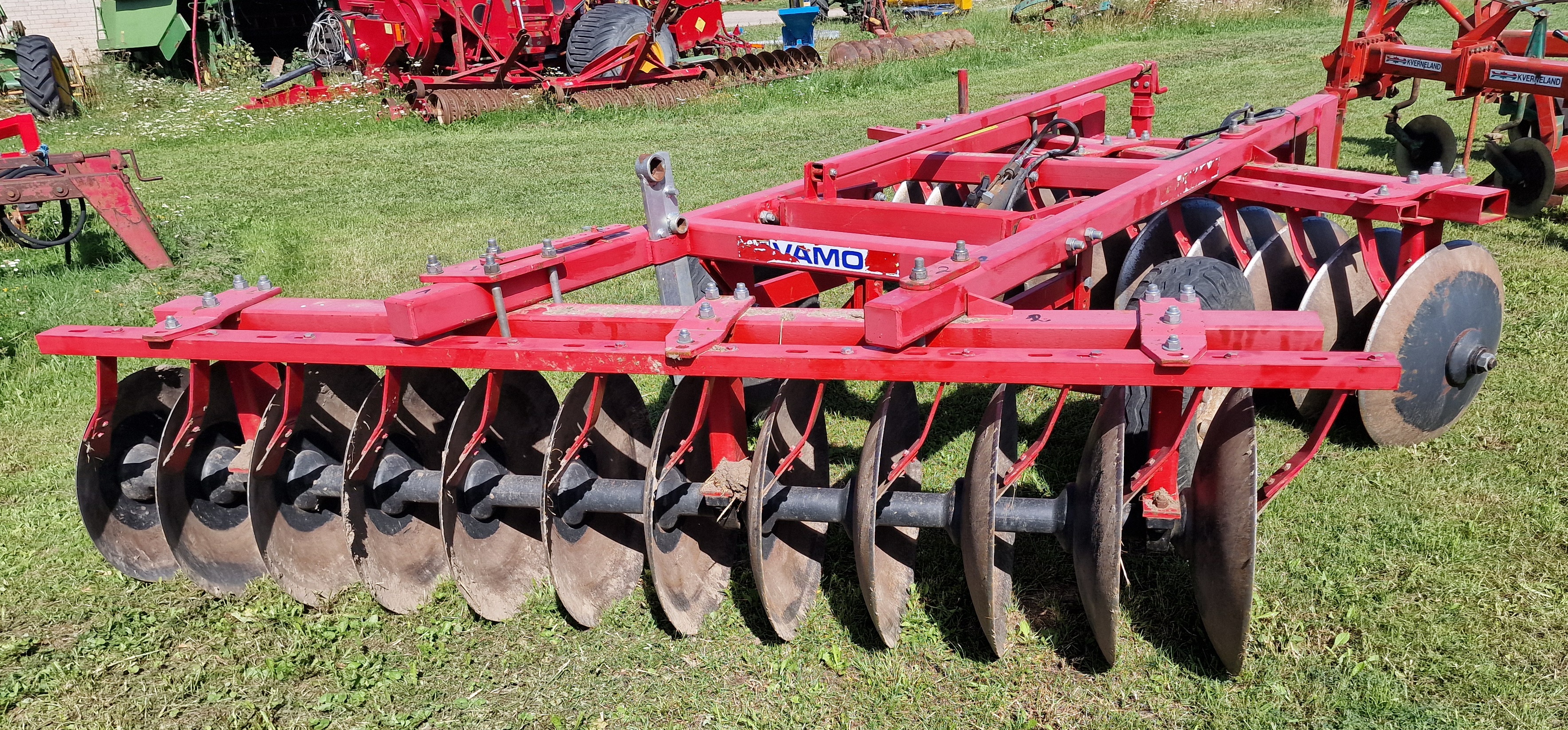 Lėkštinis skutikas Vamo