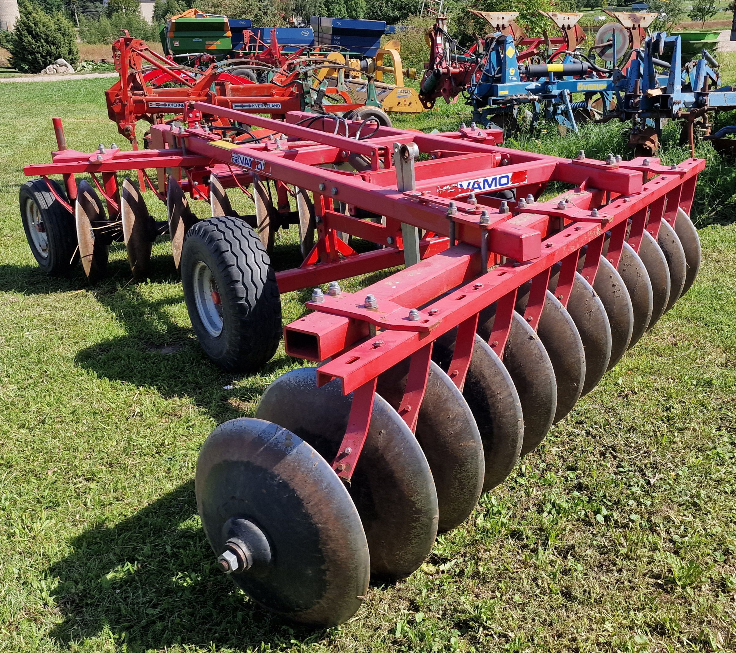 Lėkštinis skutikas Vamo