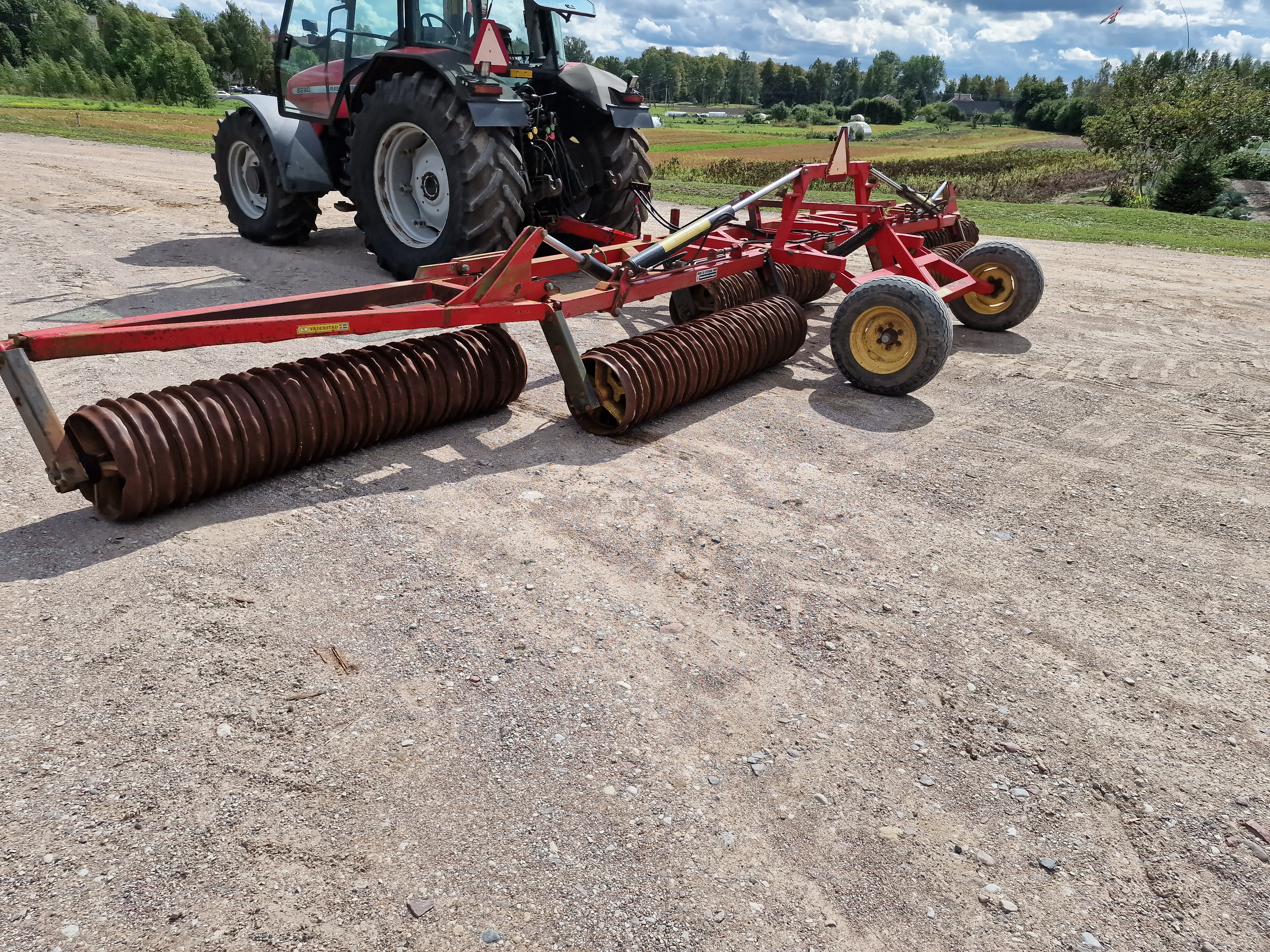 Žemės tankinimo volai Väderstad