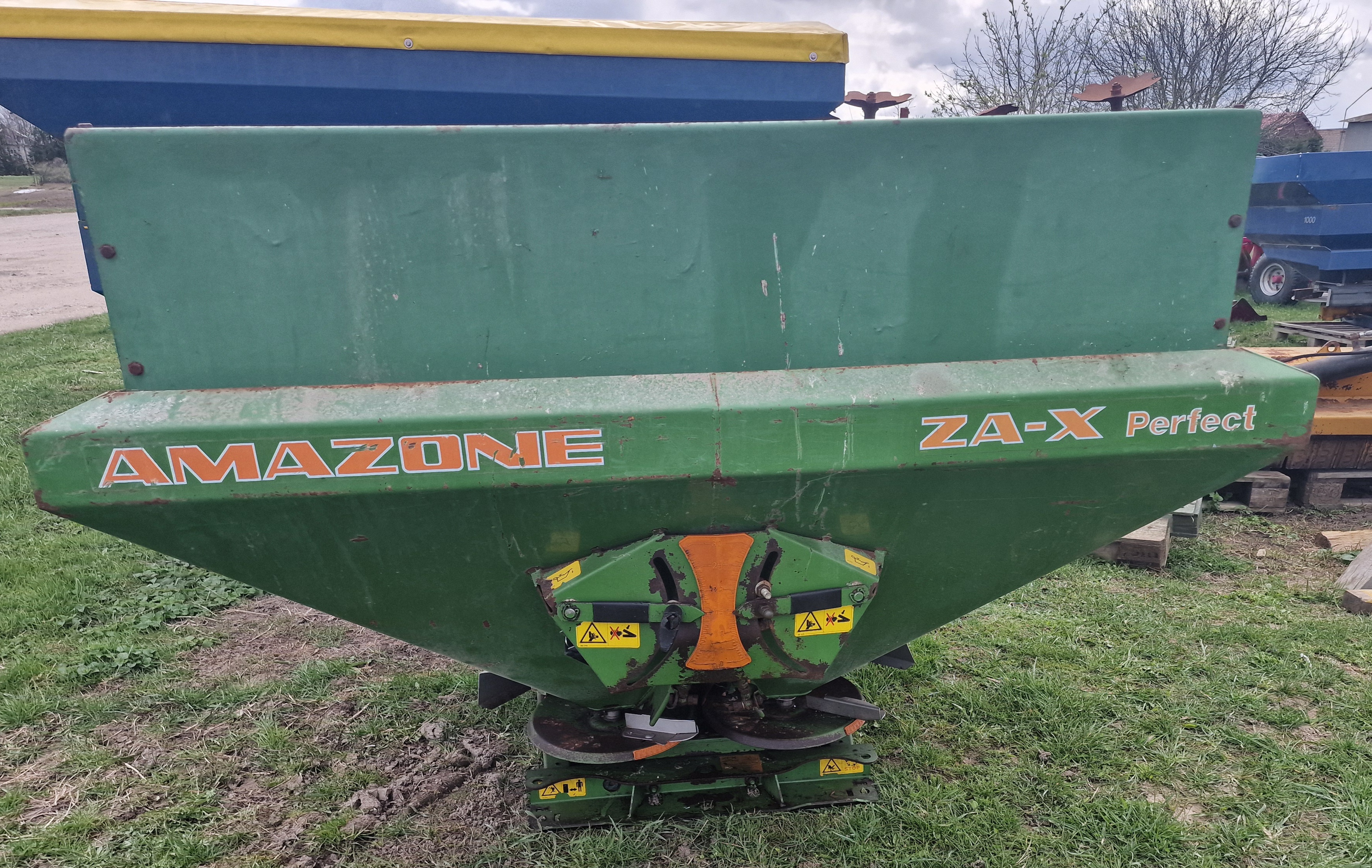 Trąšų barstytuvas Amazone ZA-X perfect