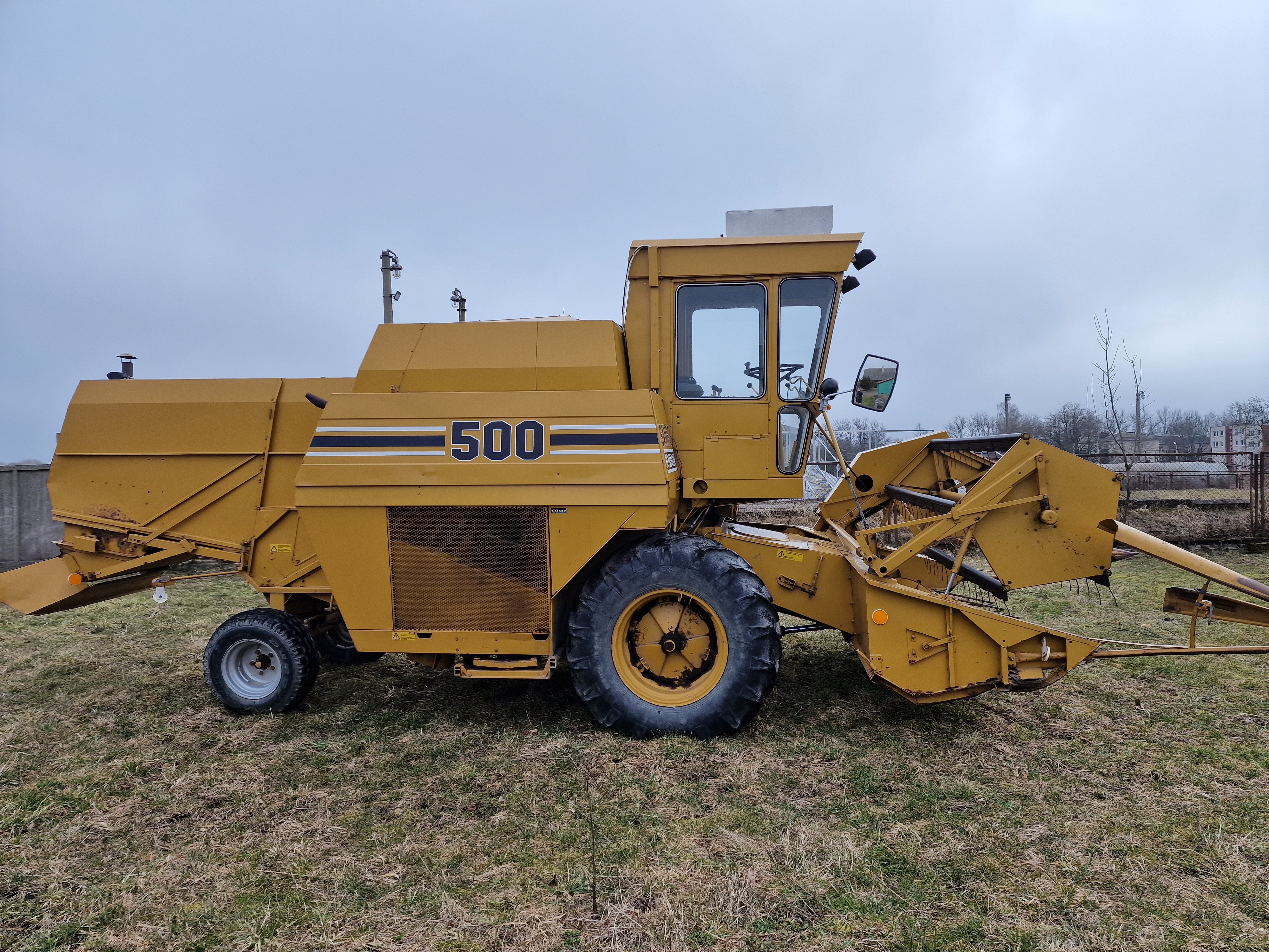 Javų kombainas Sampo 500