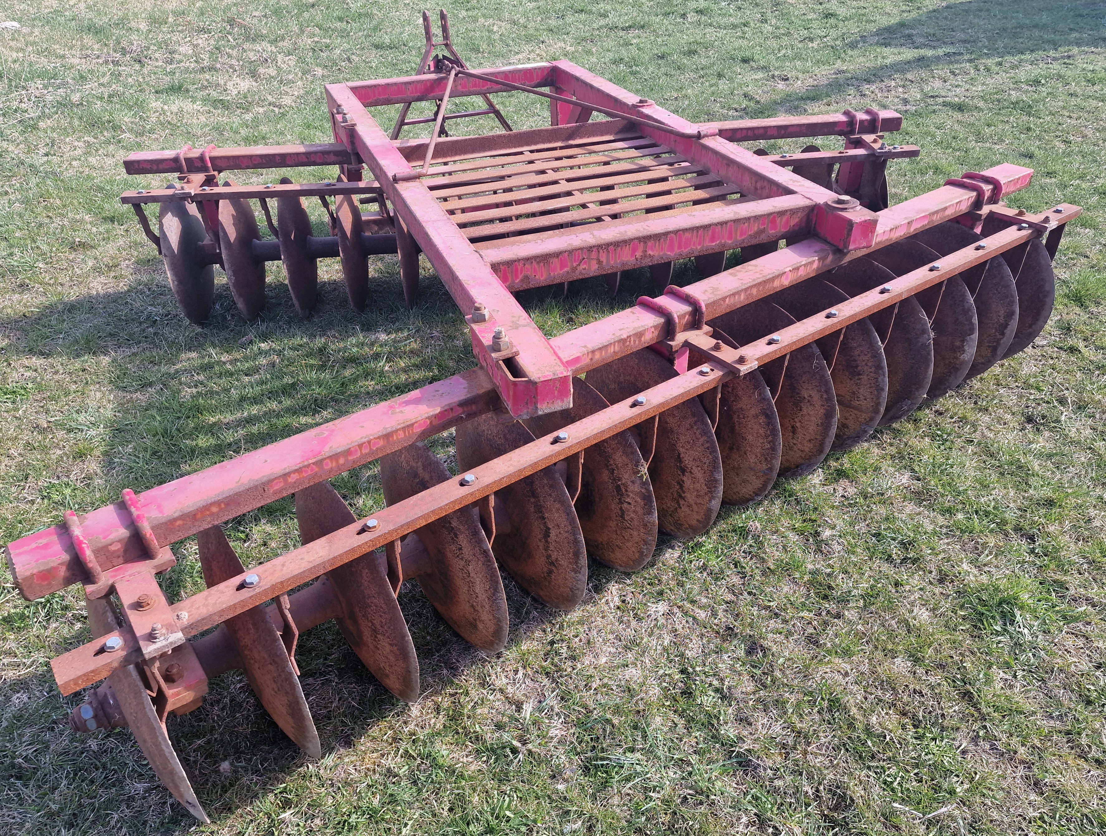 Lėkštinis skutikas Vamo