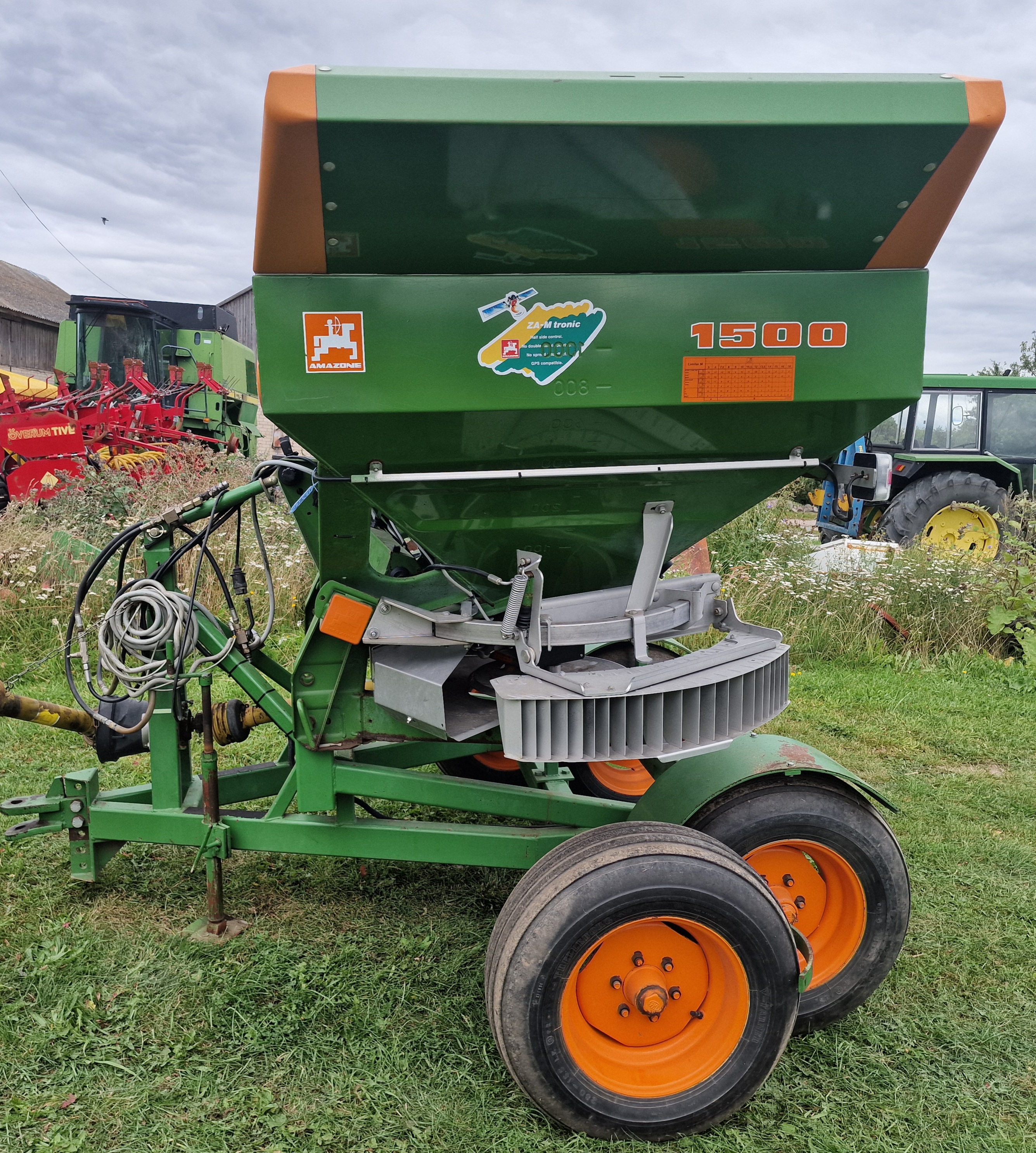 Trąšų barstytuvas Amazone ZA-M Maxi S 2500