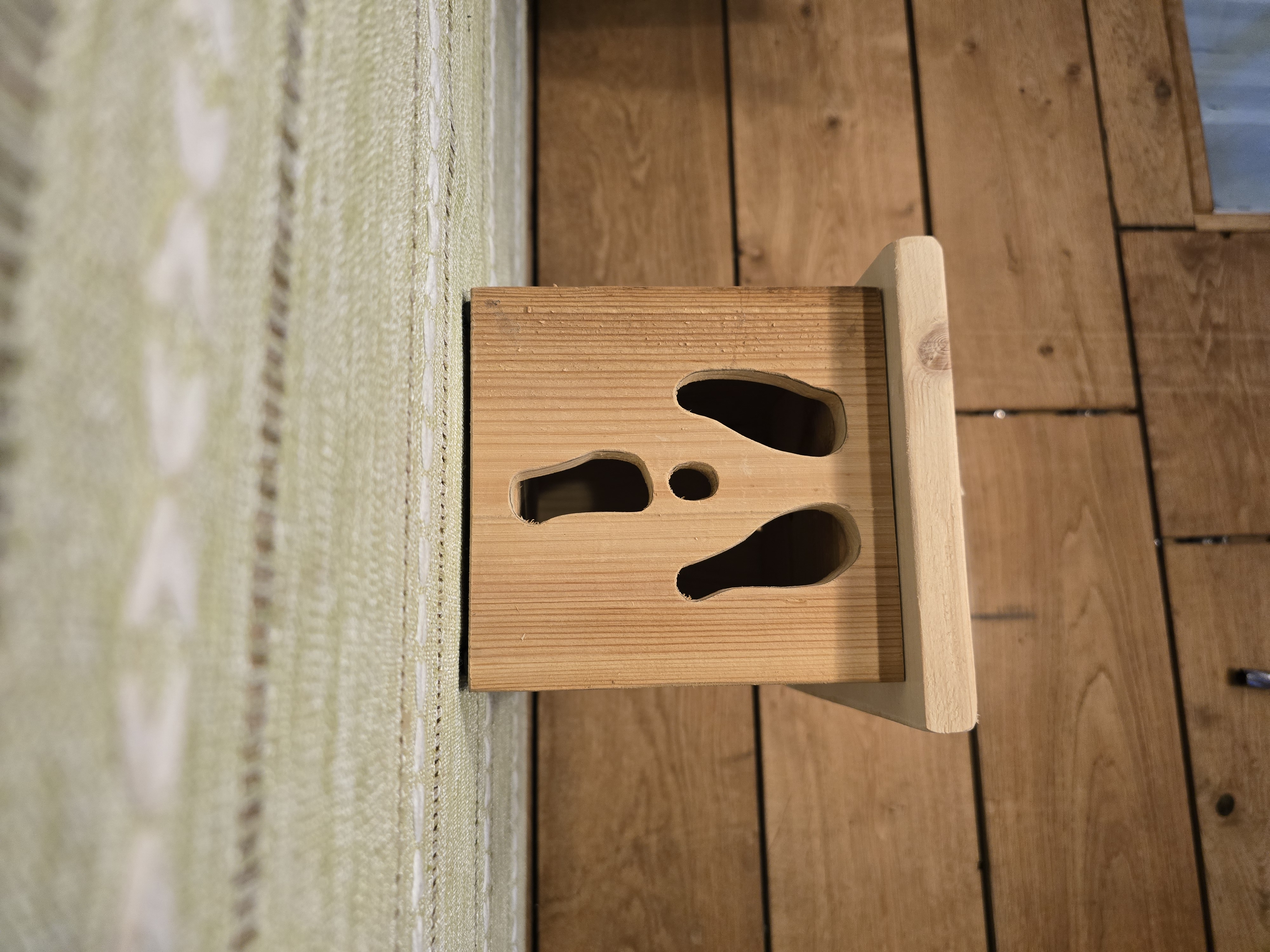 Small Wooden Hallowen Jack-O'-Lantern