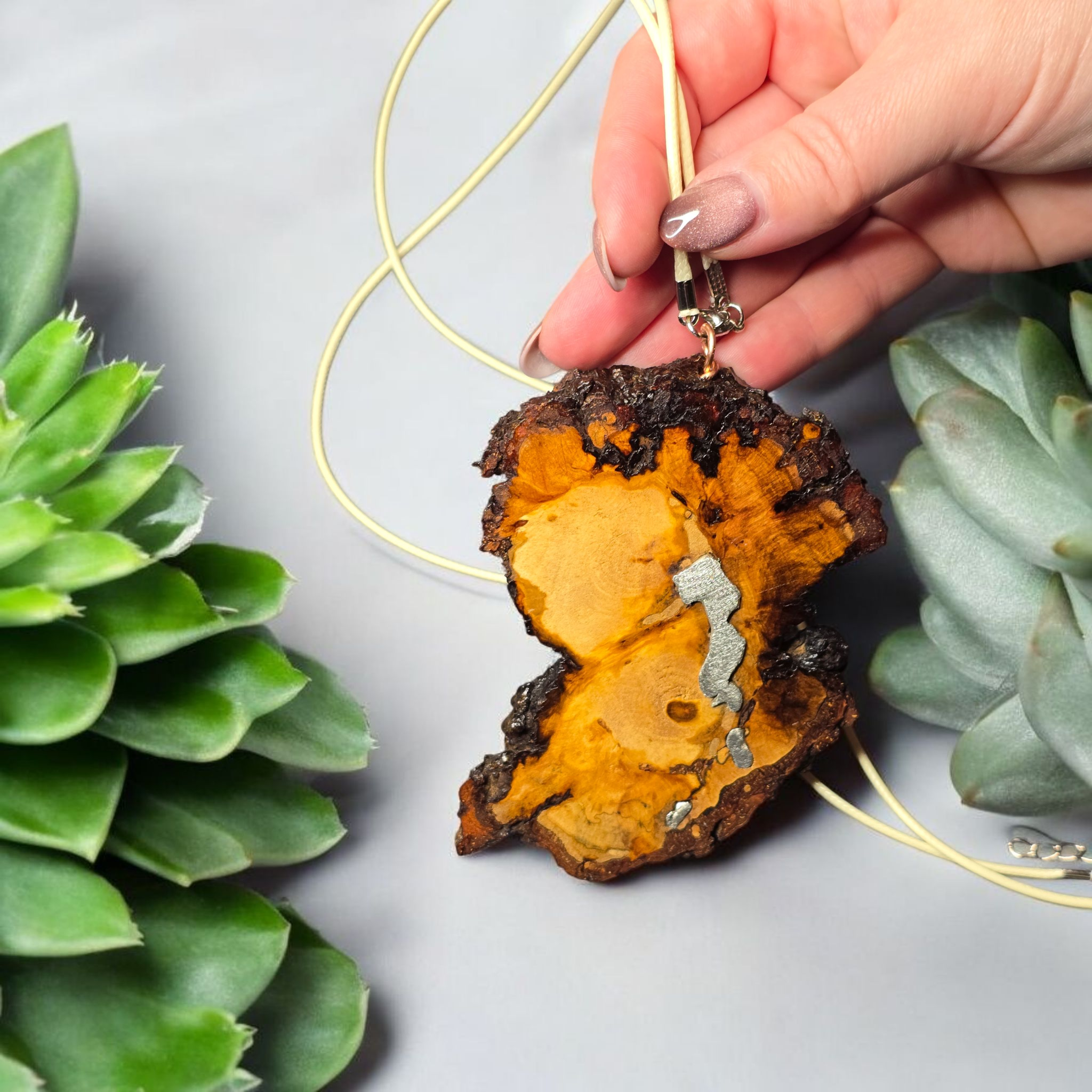 Handcrafted Pendant natural necklace