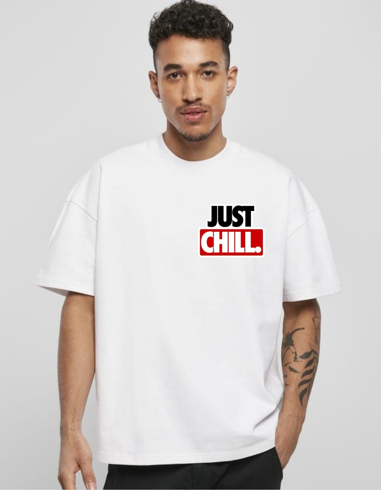 JUST CHILL OVERSIZED TEE