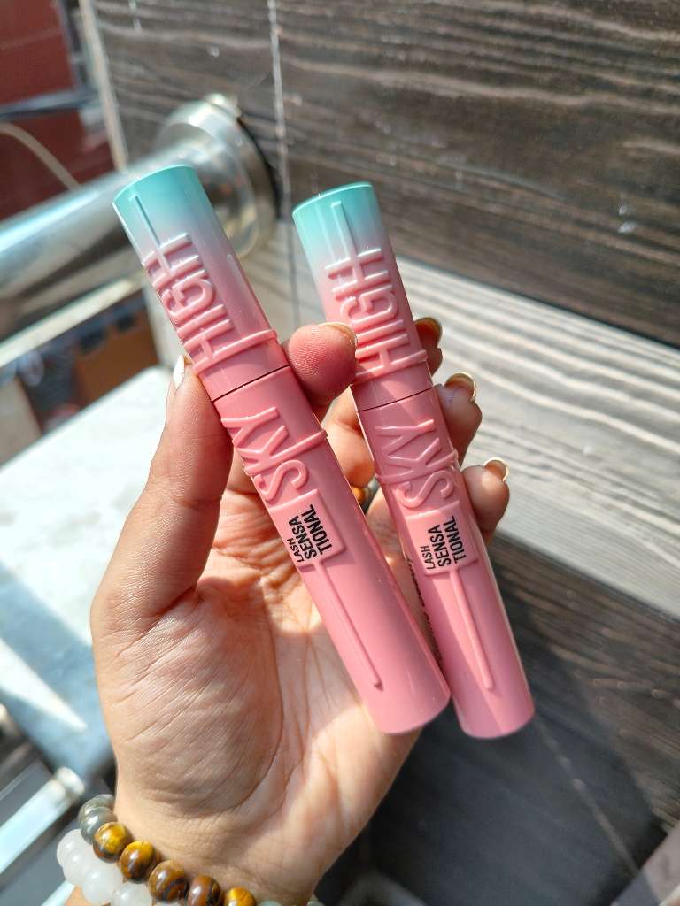 Sky High Mascara 