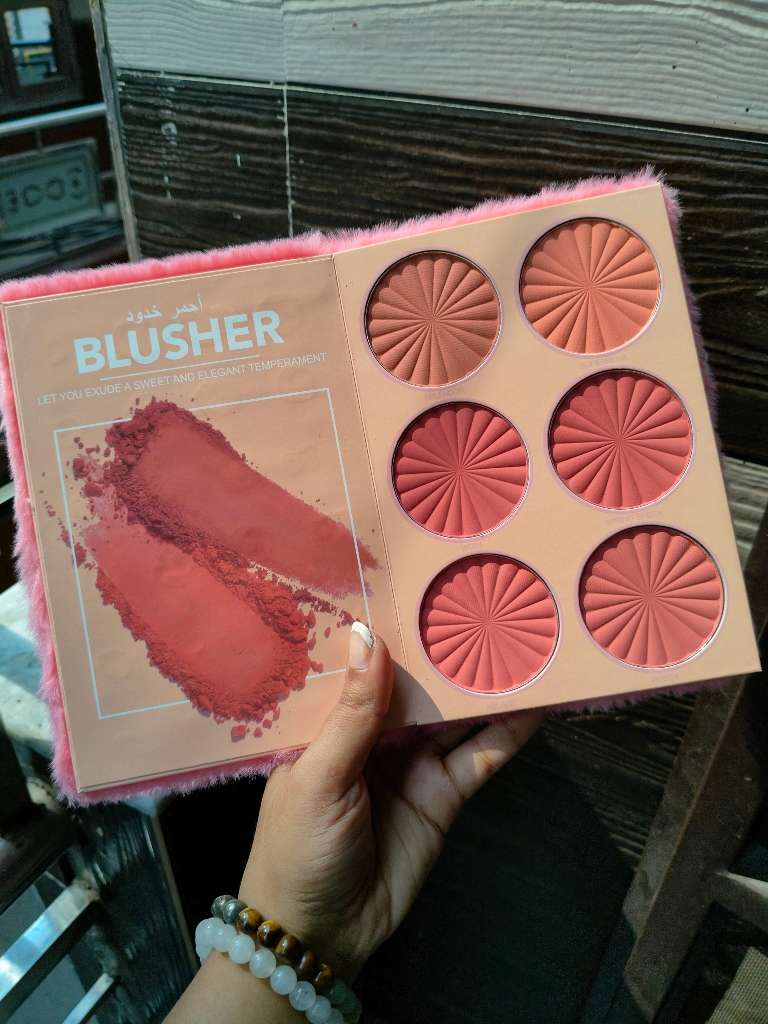 Furr Makeup Book (Original & Premium Quality)