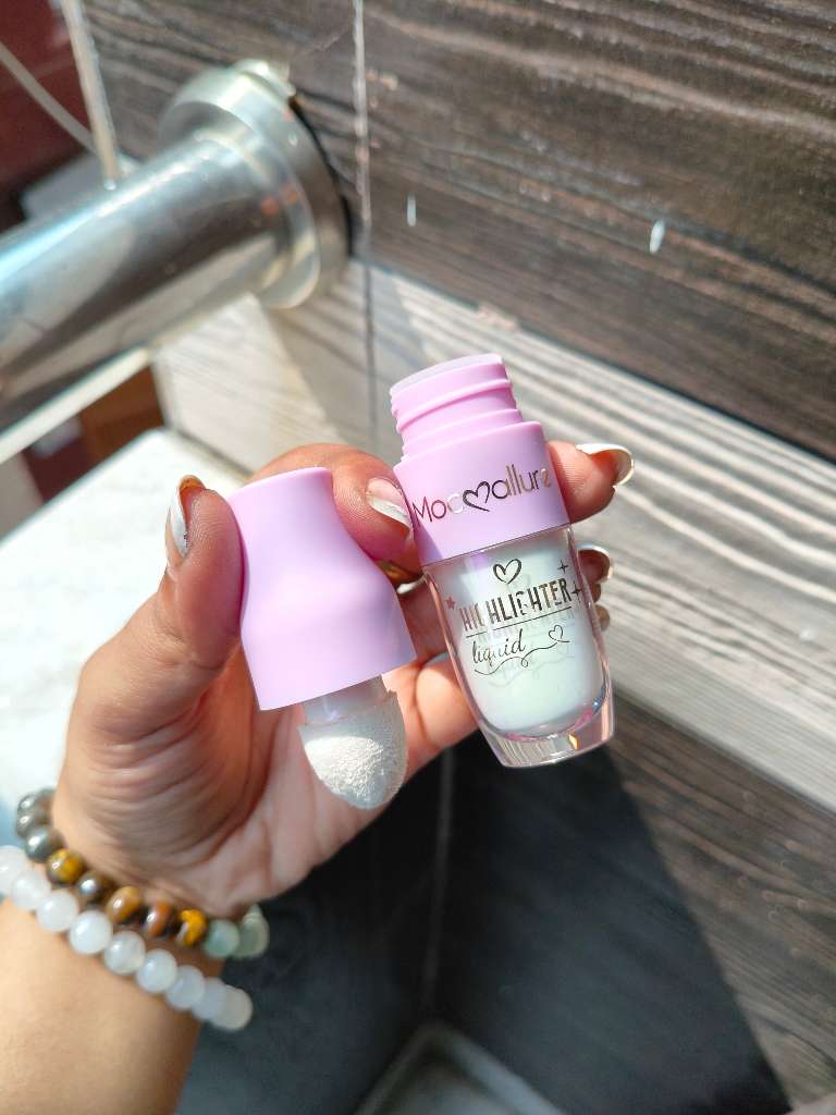 Bottle Premium Highlighter 