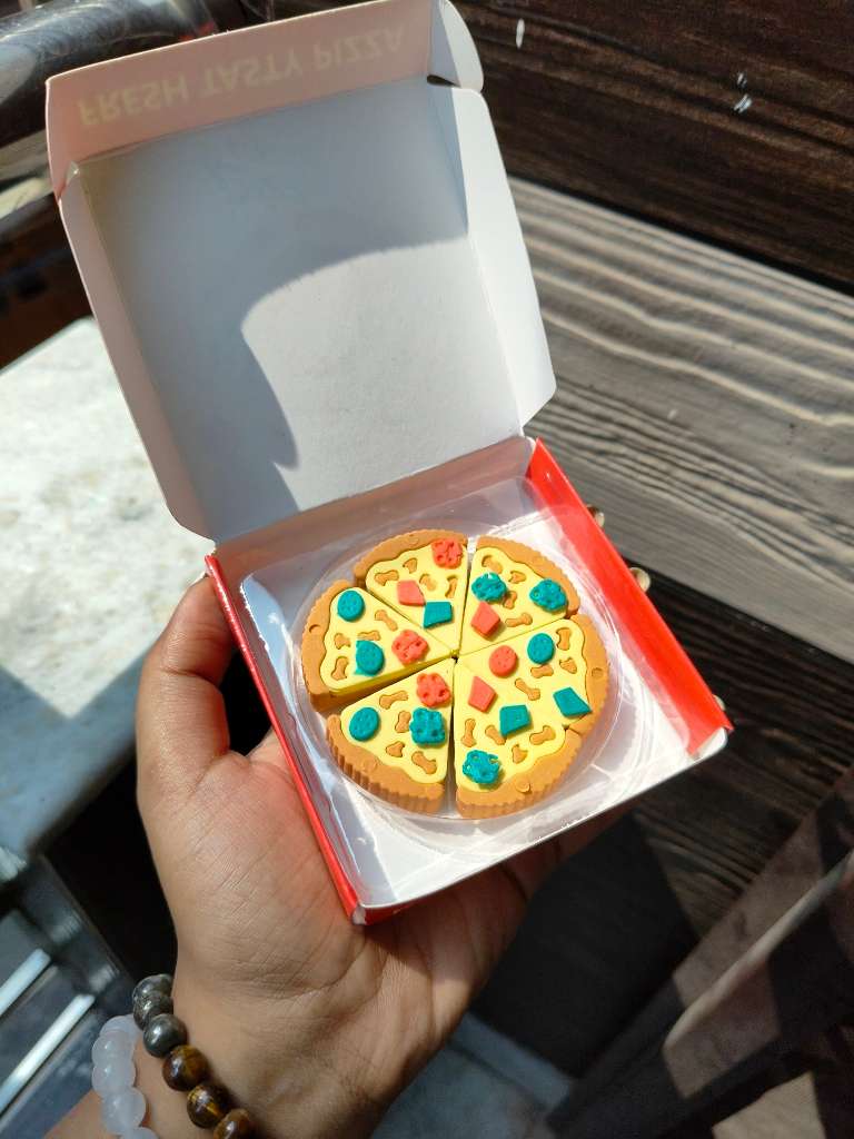 Pizza Eraser Box 