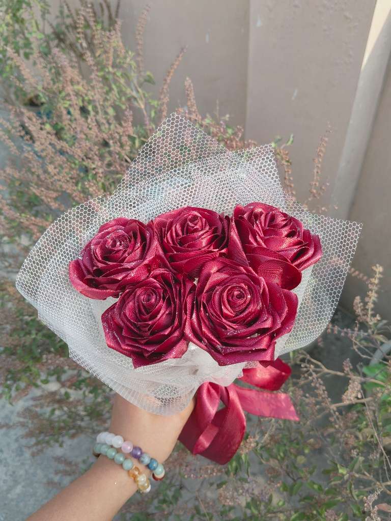 Ribbon Rose Bouquet (Only with Hamper Booking)