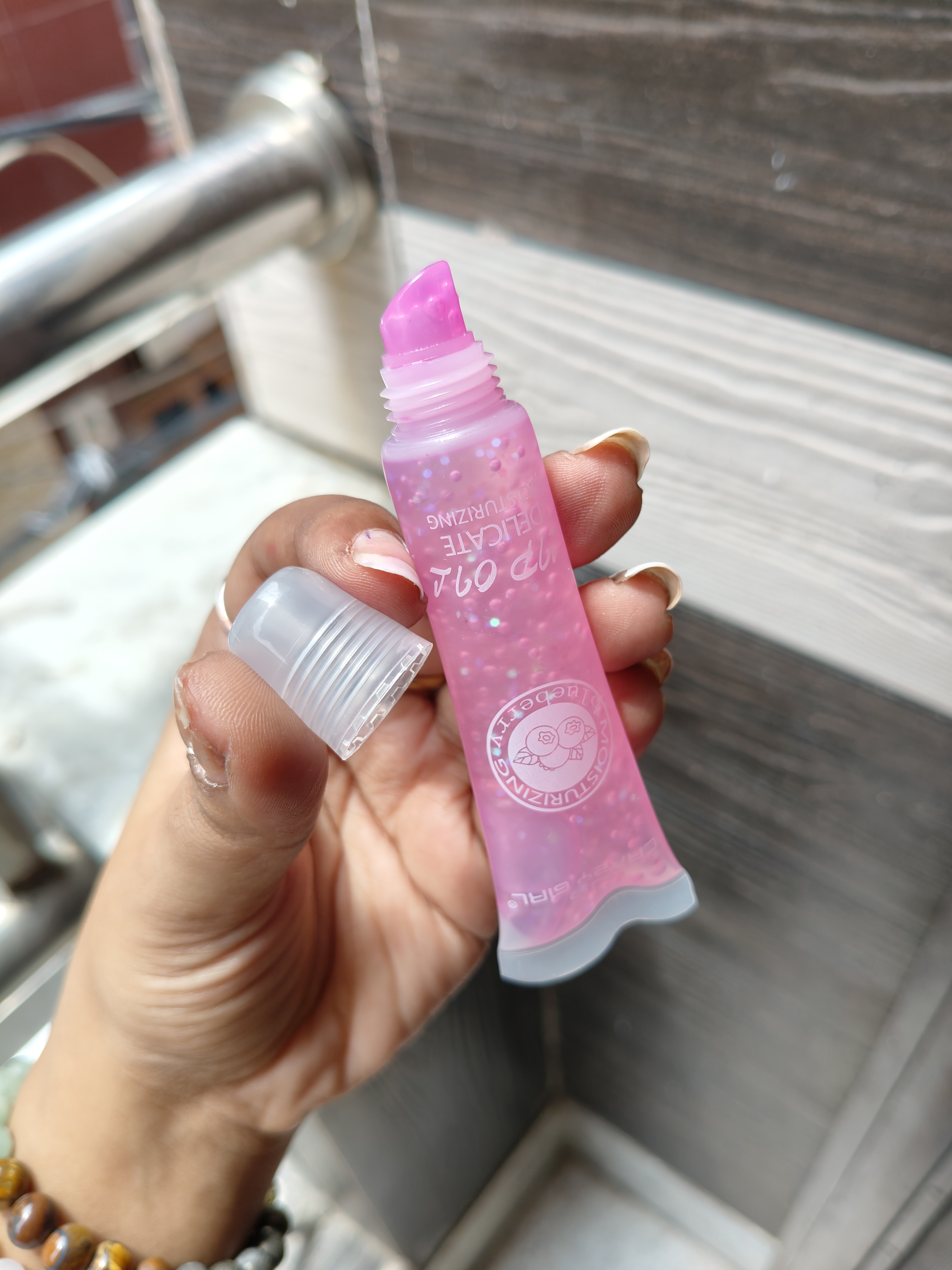 Tube Moisturizing Lipgloss 