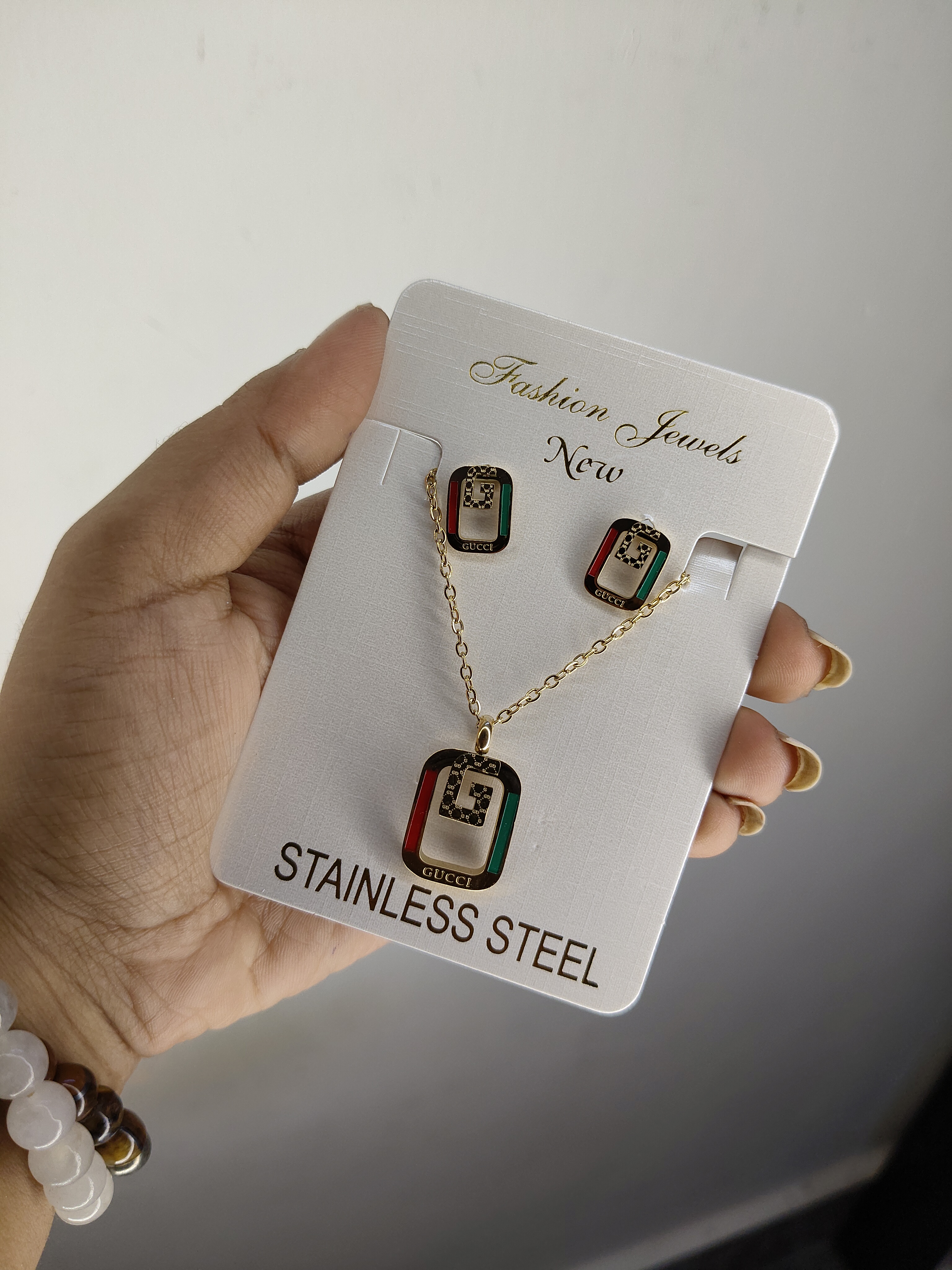 Anti-Tarnish Gucci Pendant Set 