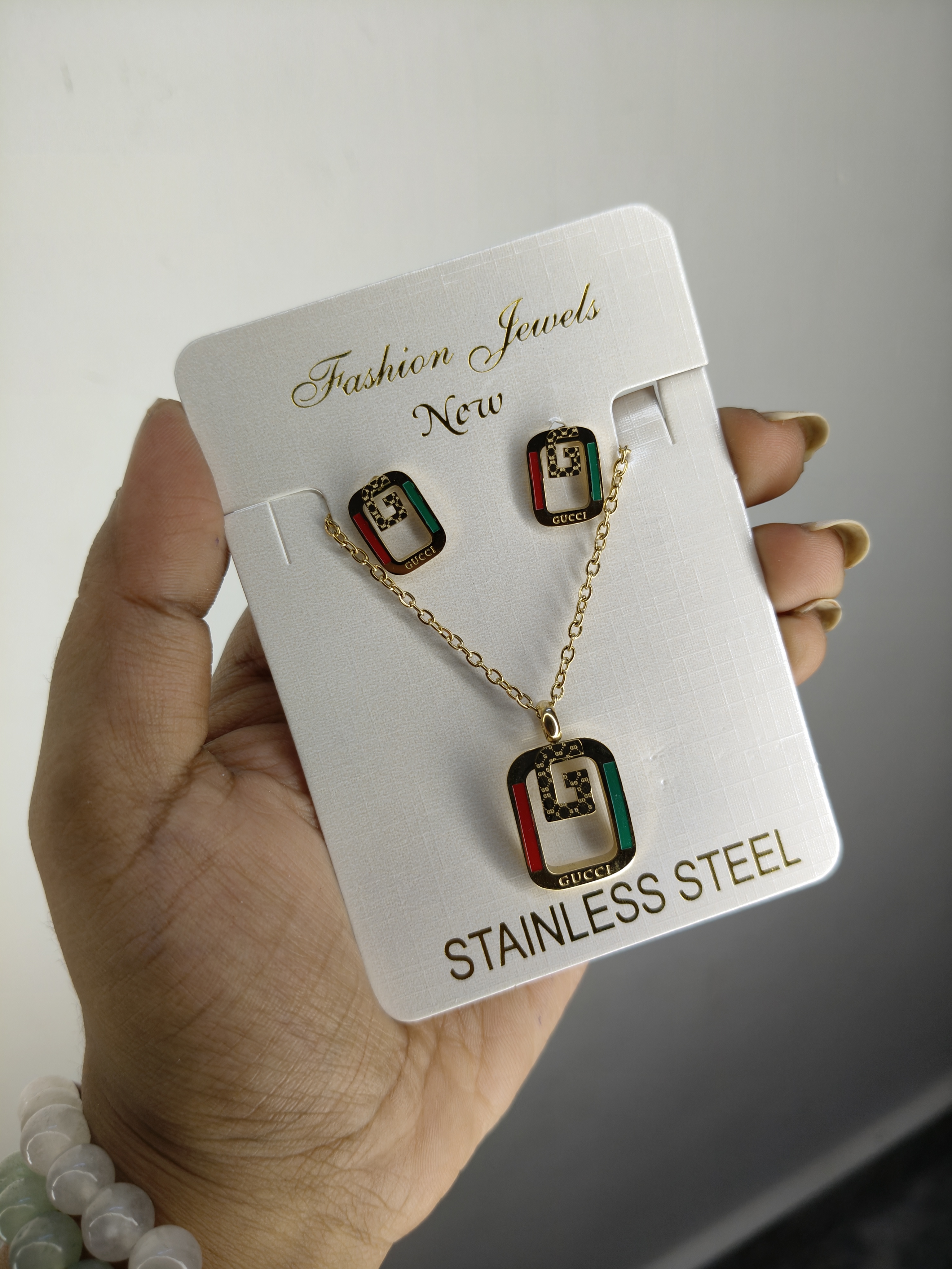 Anti-Tarnish Gucci Pendant Set 