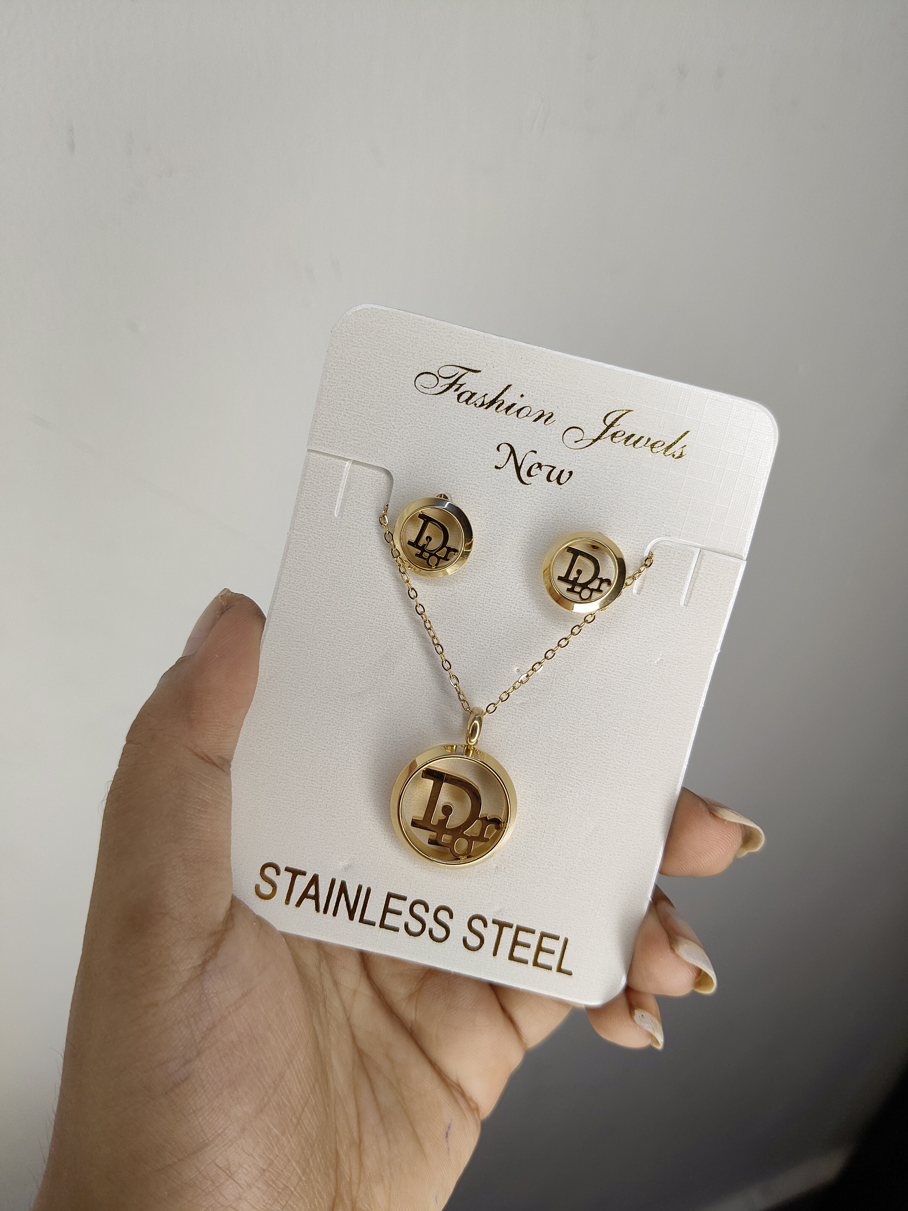 Anti-Tarnish Dior Pendant Set 