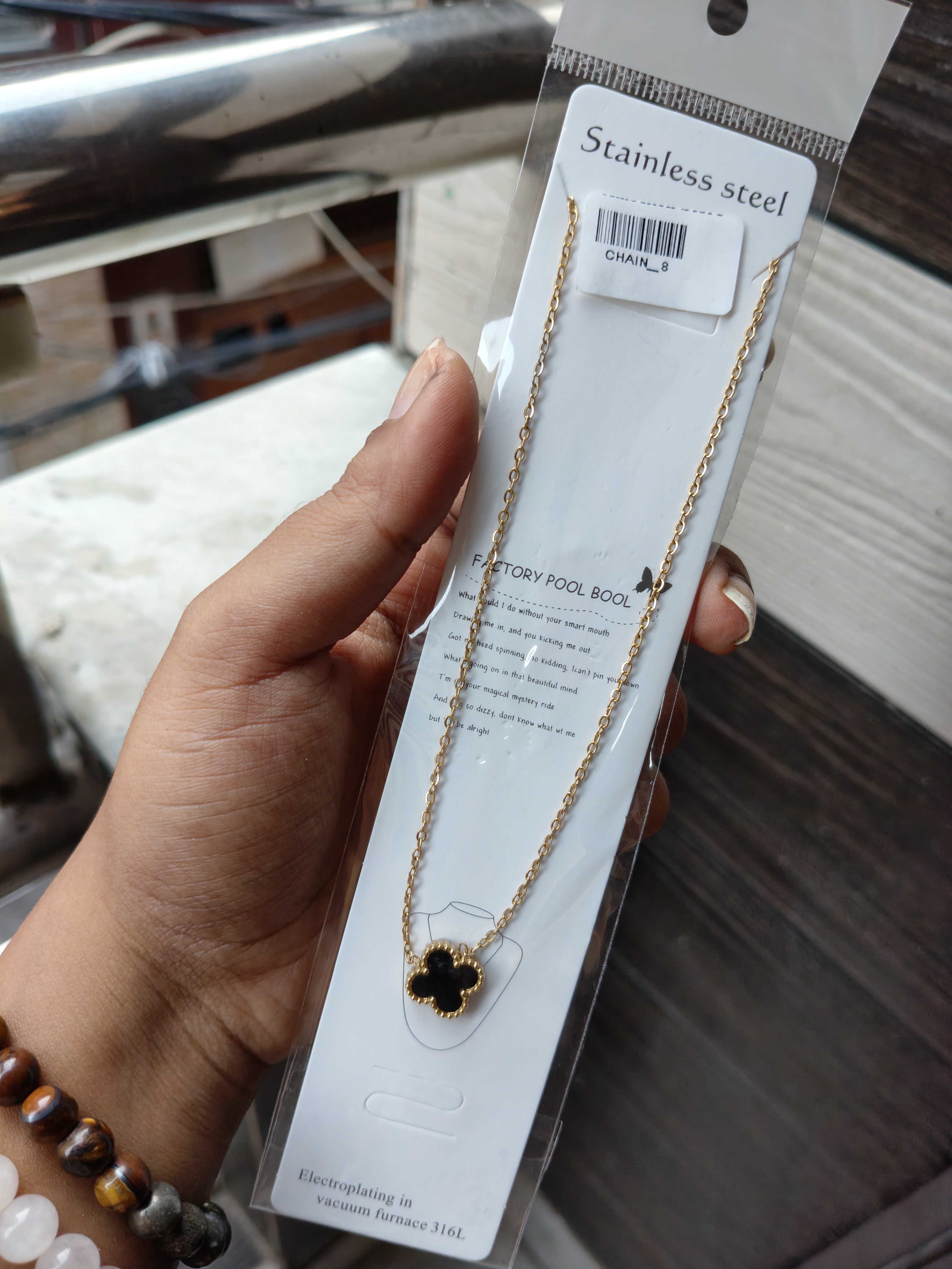 Anti-Tarnish Black Flower Pendant 