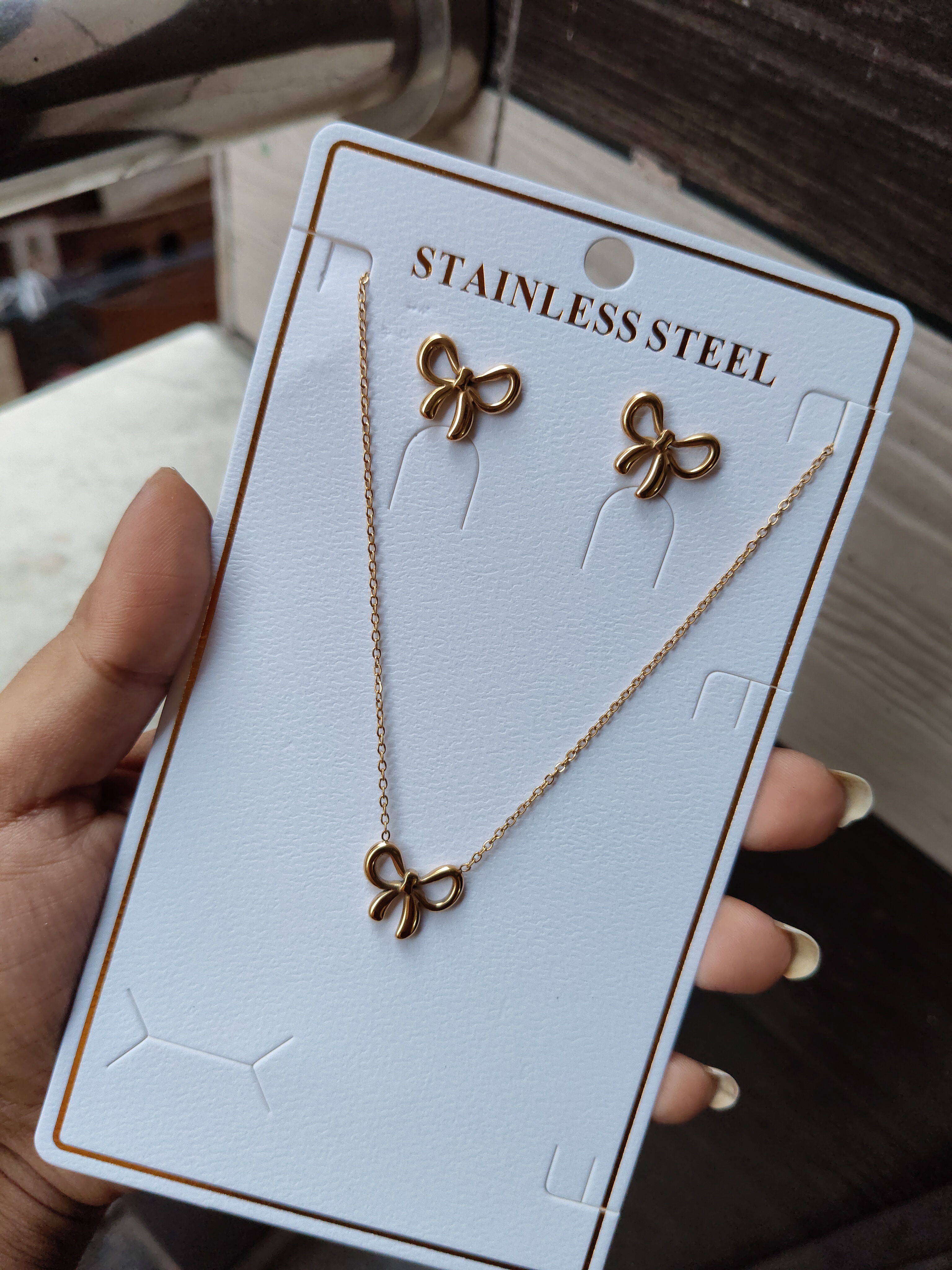 Anti-Tarnish Bow Pendant Set