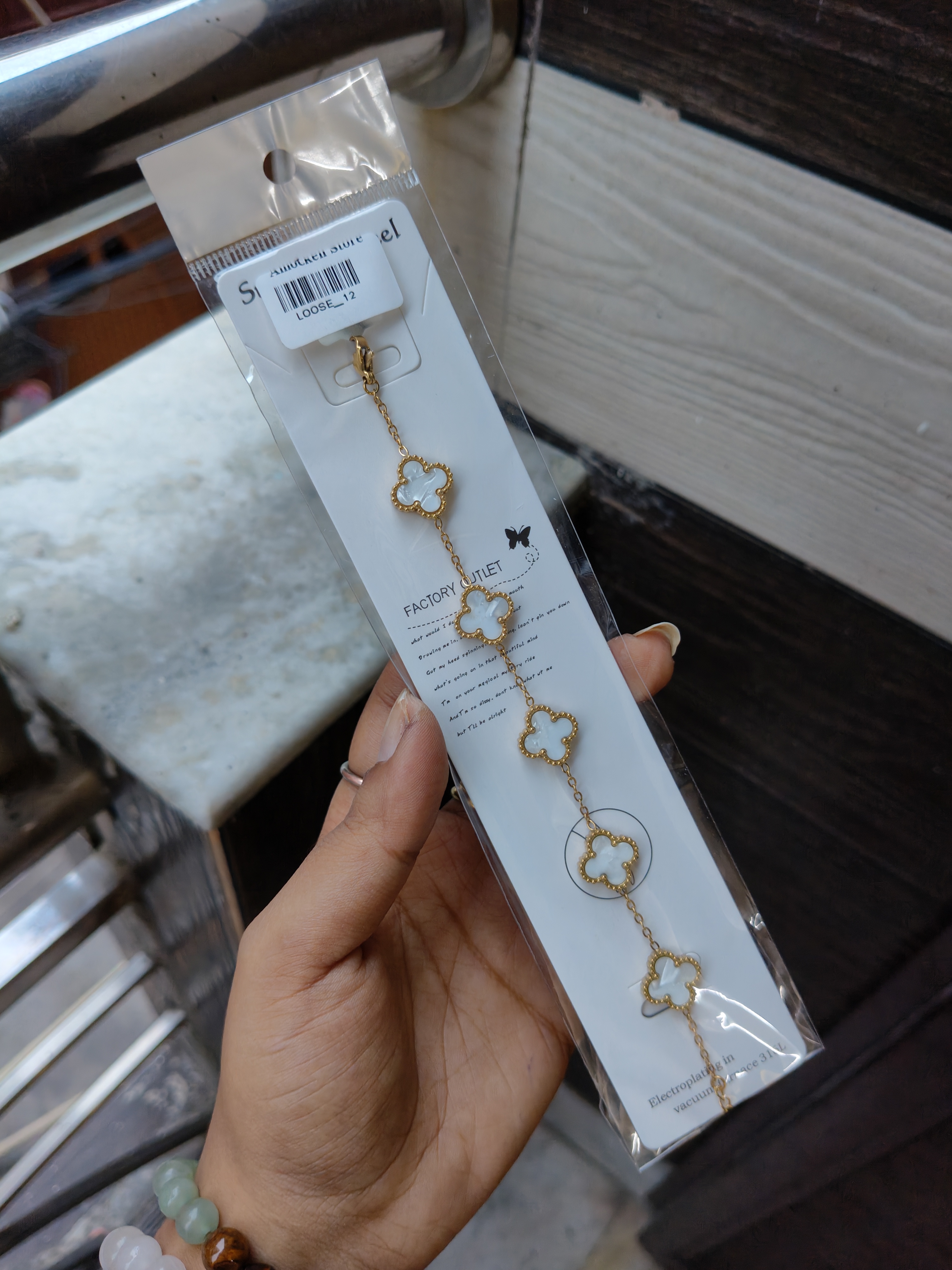 Anti-Tarnish Multi Flower Chain Bracelet 