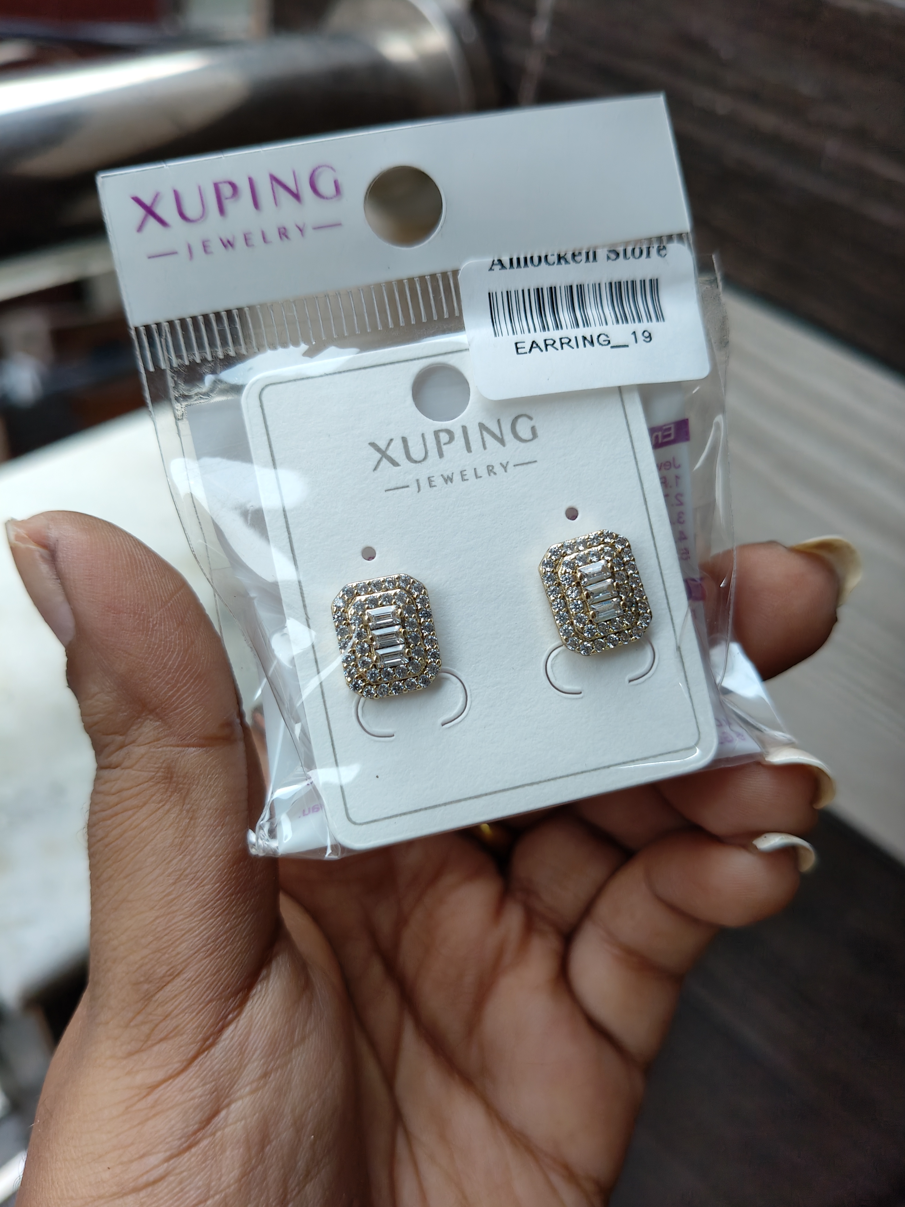 Xuping Rectangle Stone studs