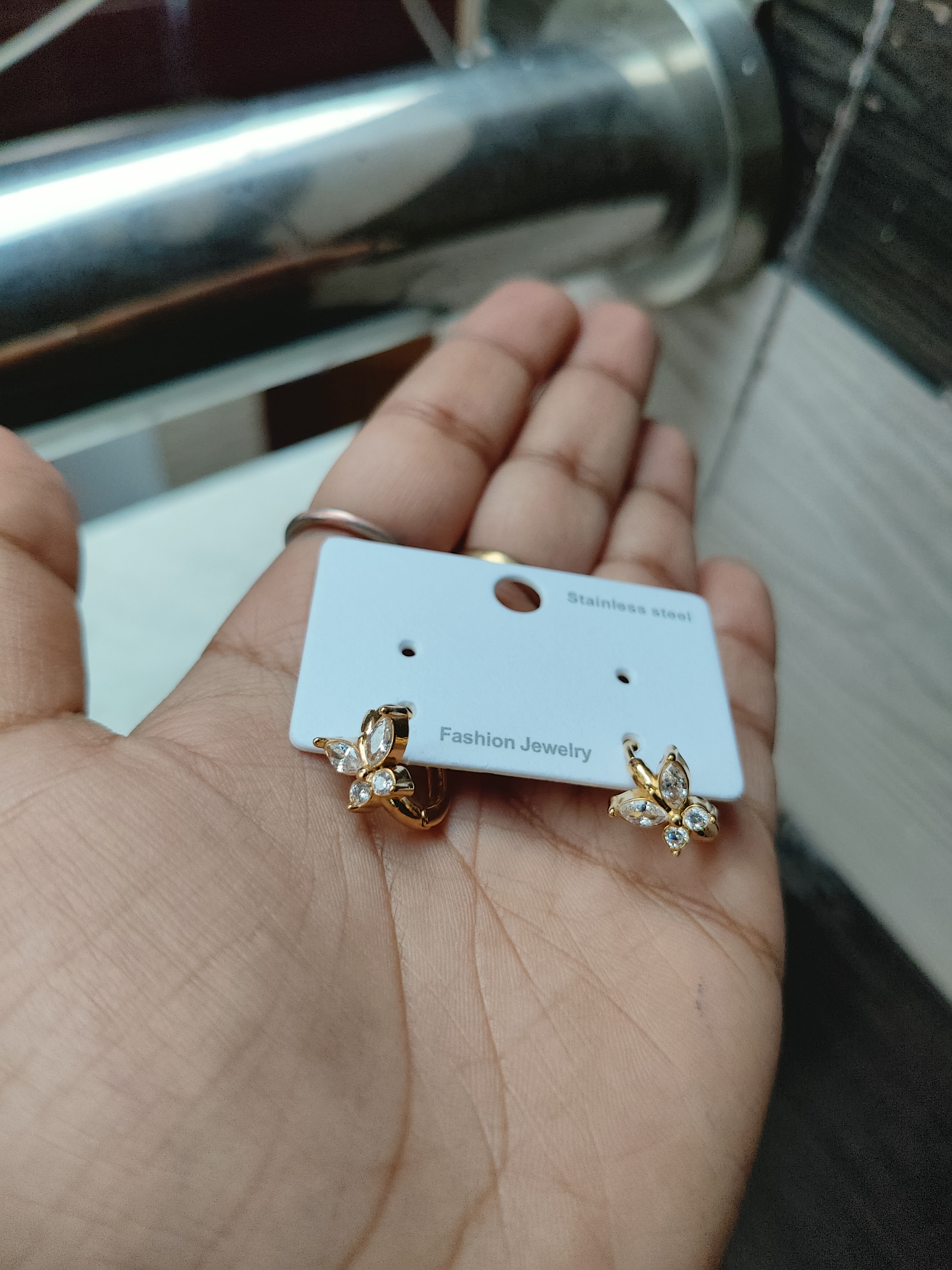 Xuping Butterfly Lock Earrings 