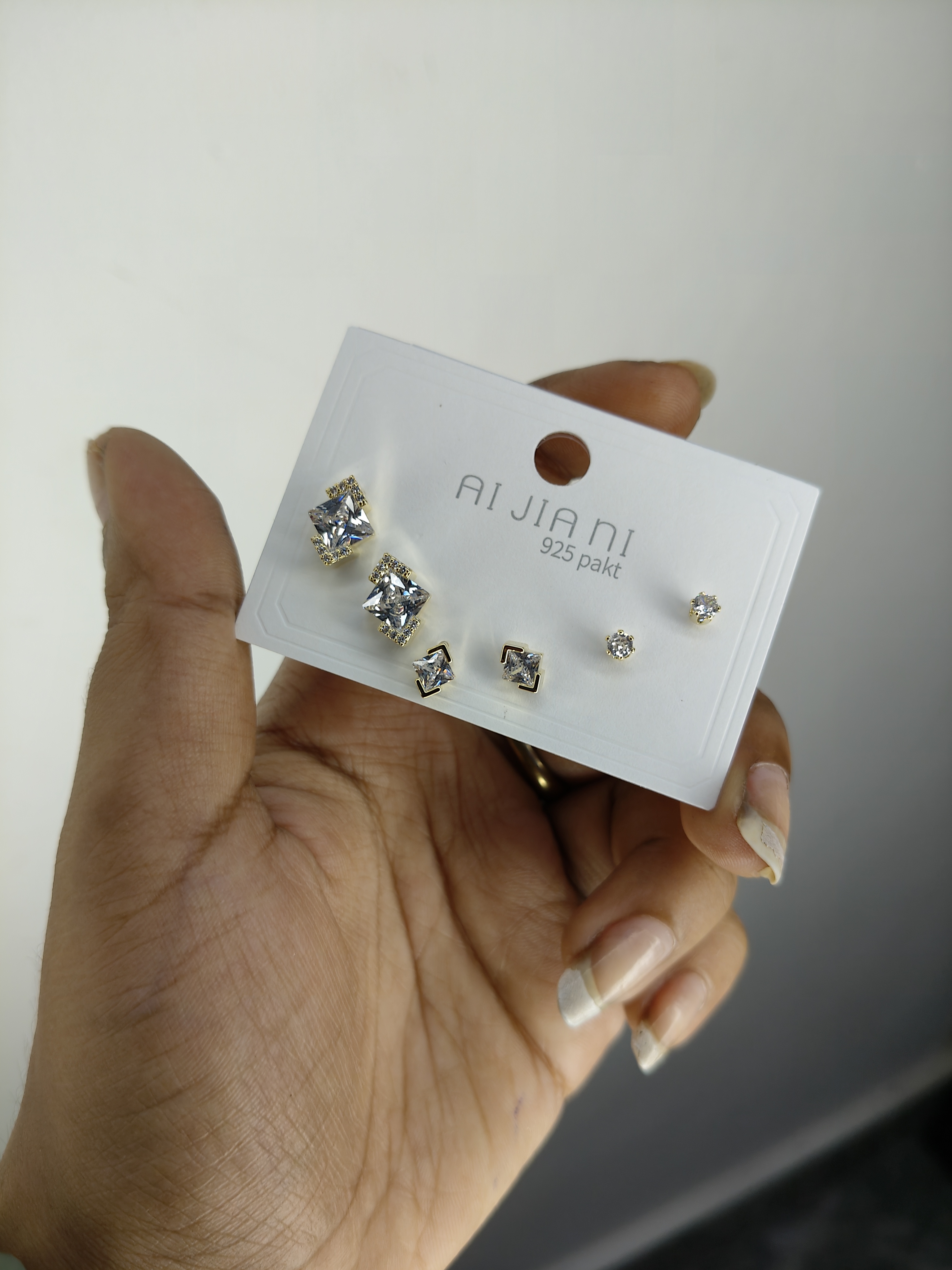 Xuping 3 Piercing Square Earrings Set