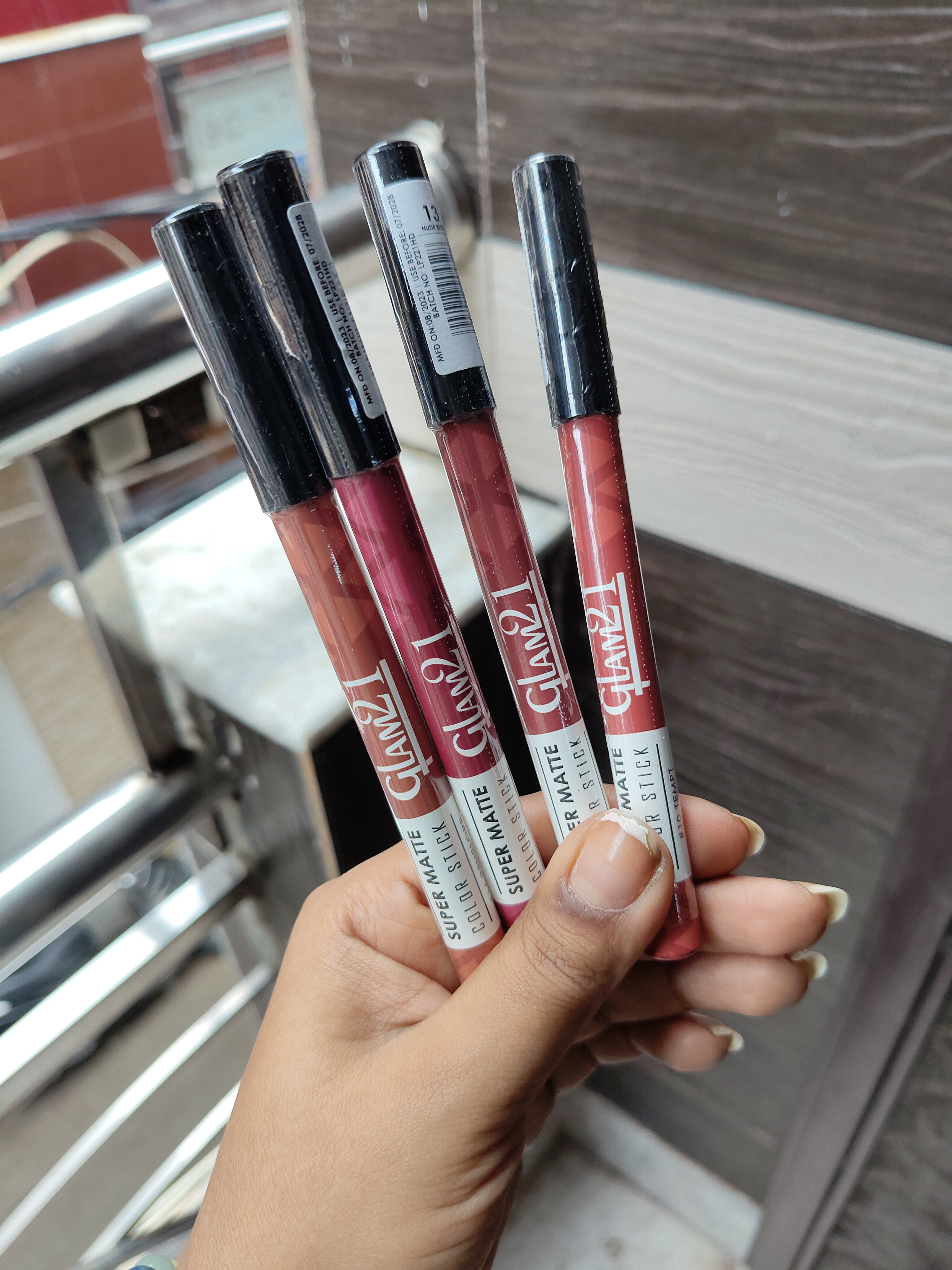 Glam 21 Pencil Crayons 