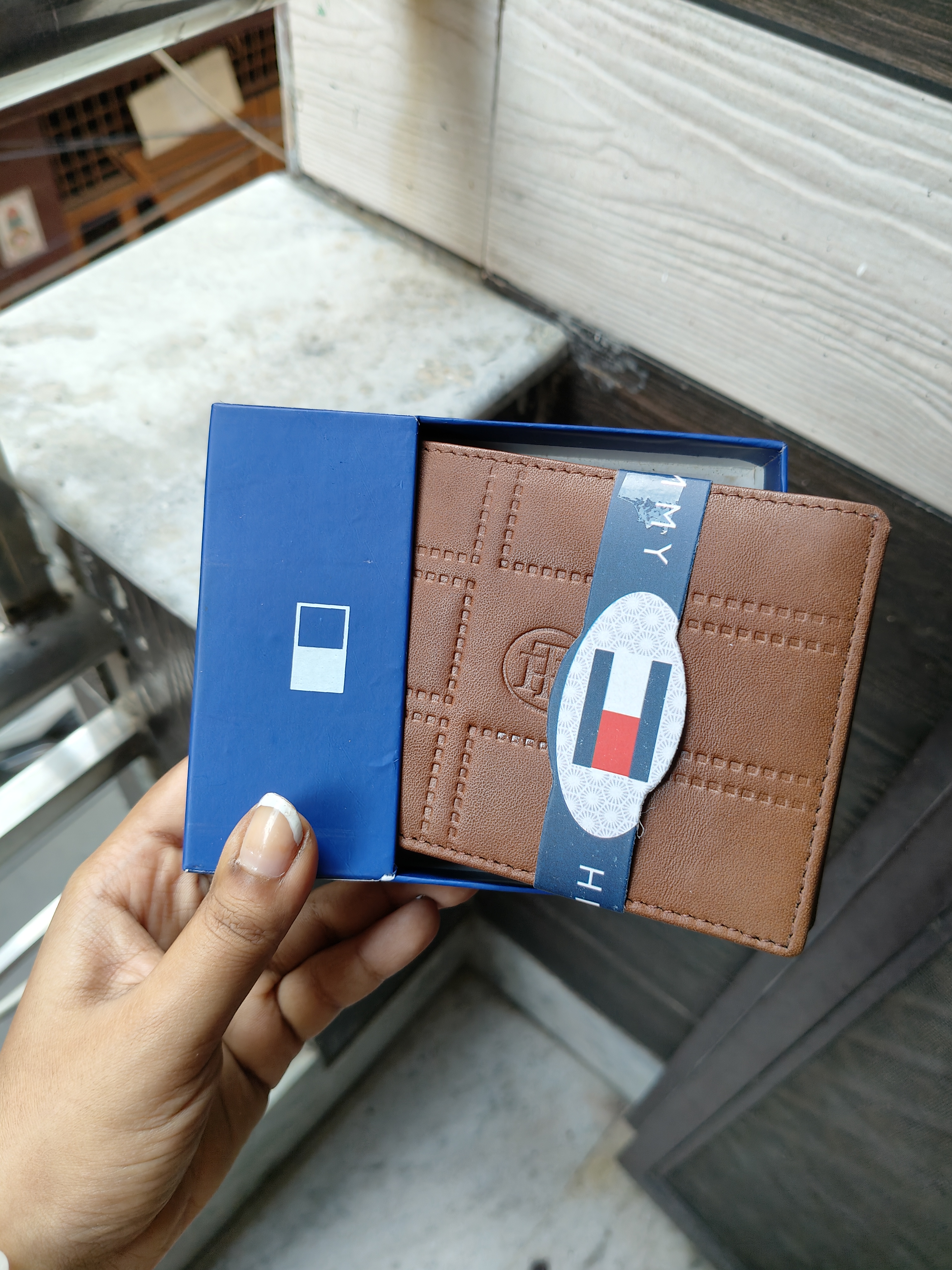 Tommy Hilfiger Wallet (Tan)