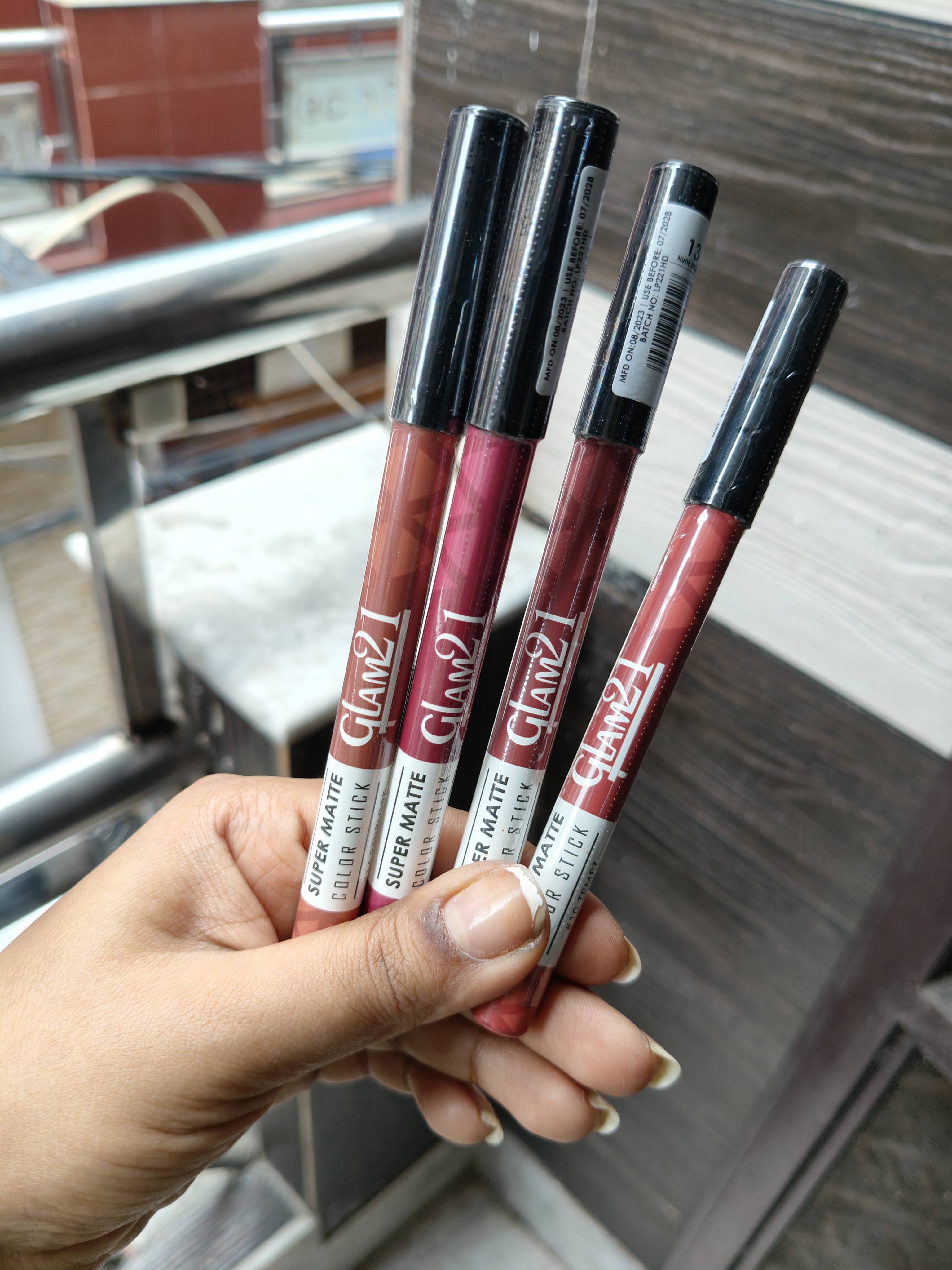 Glam 21 Pencil Crayons 