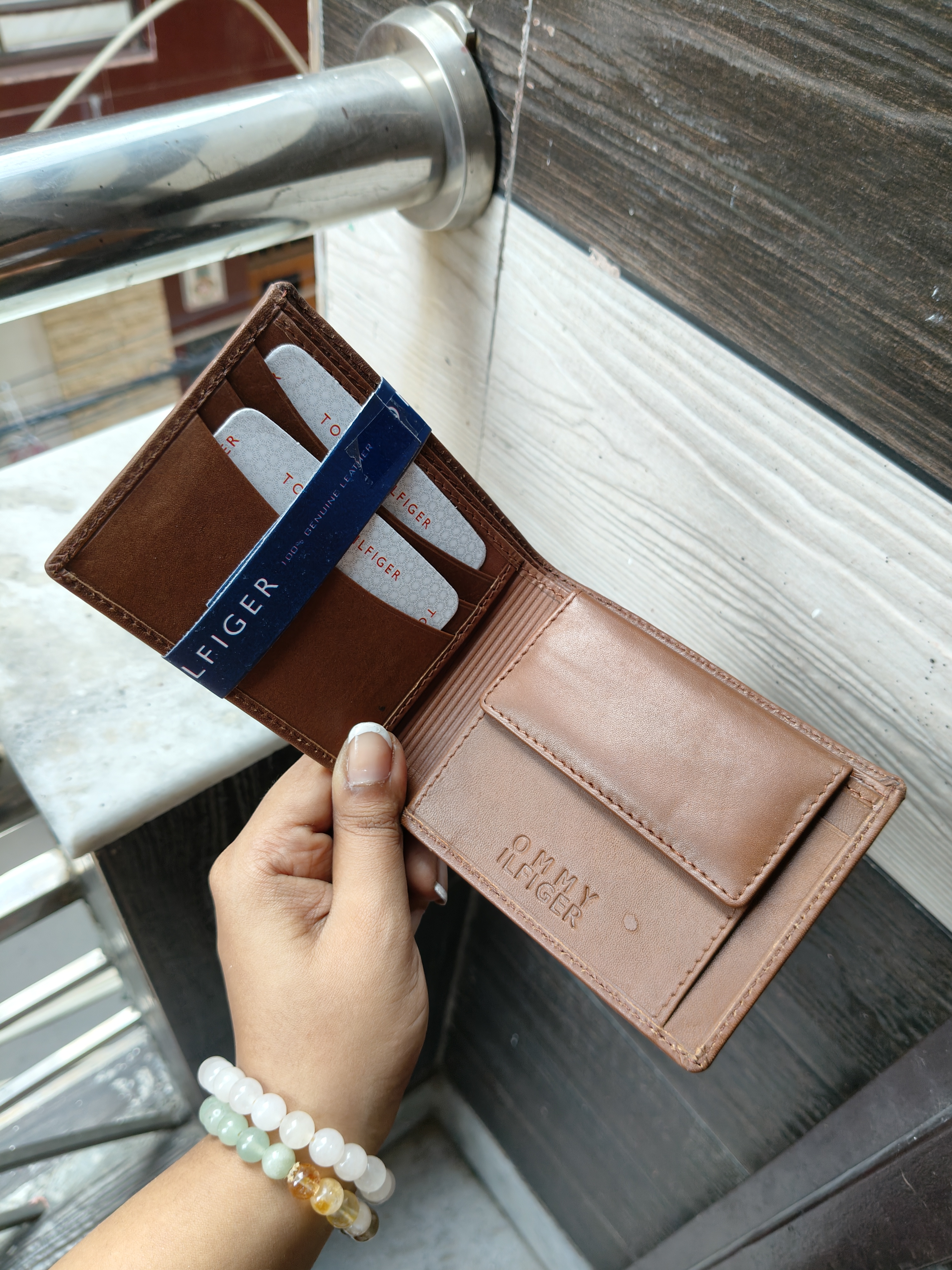 Tommy Hilfiger Wallet (Tan)