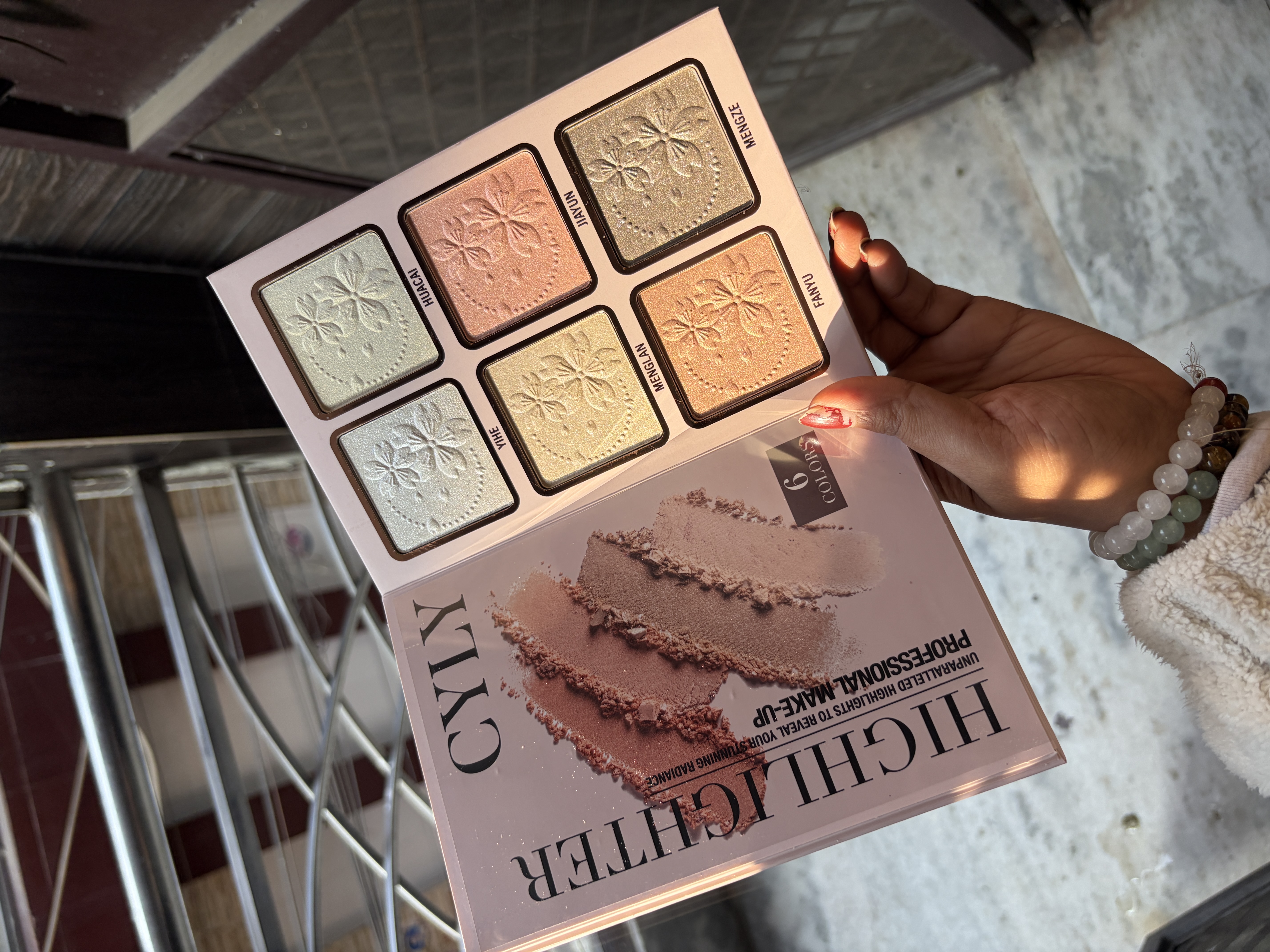 Fashion Eye Makeup Book