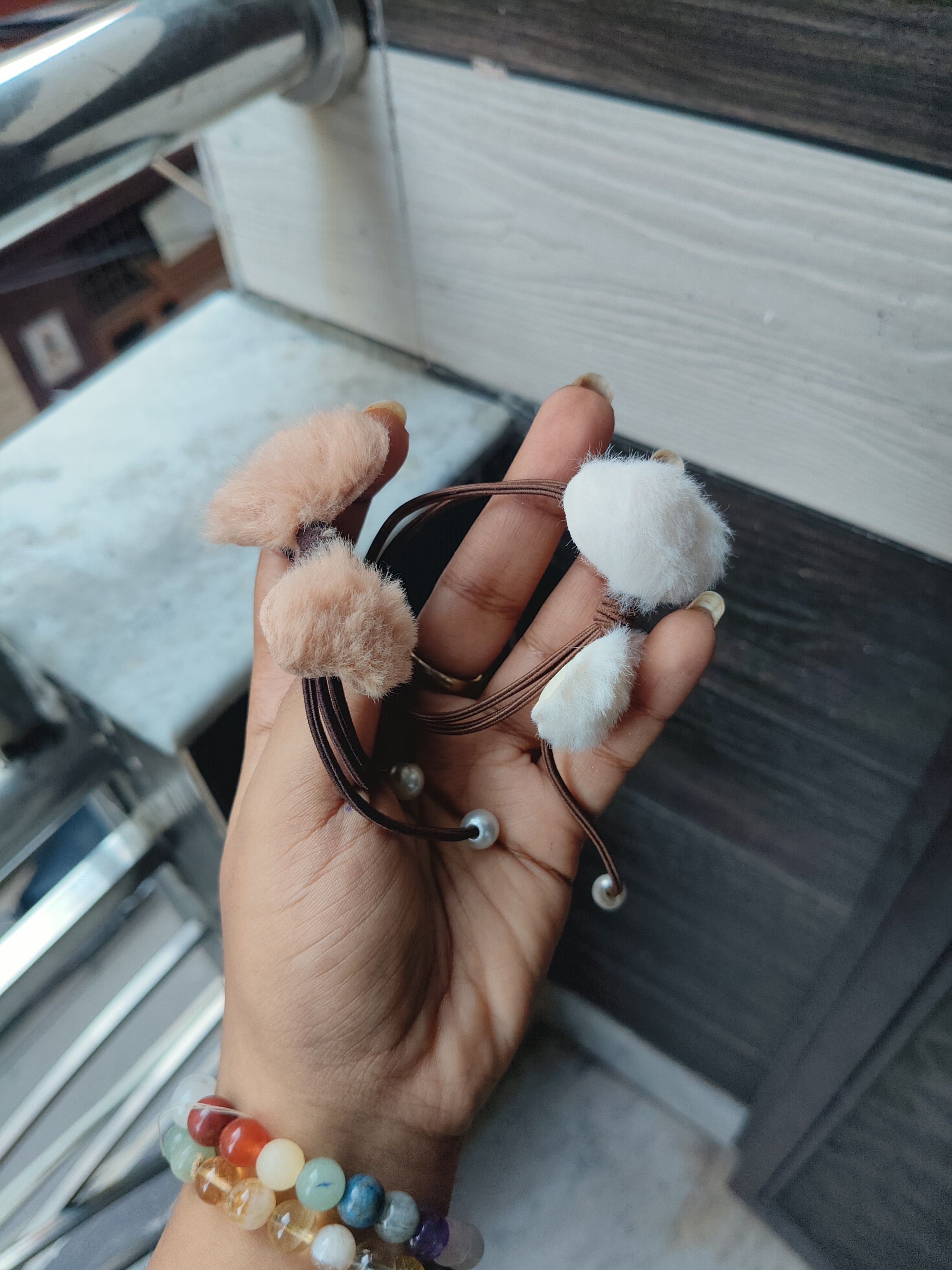 Bow Minimal Rubber Band 