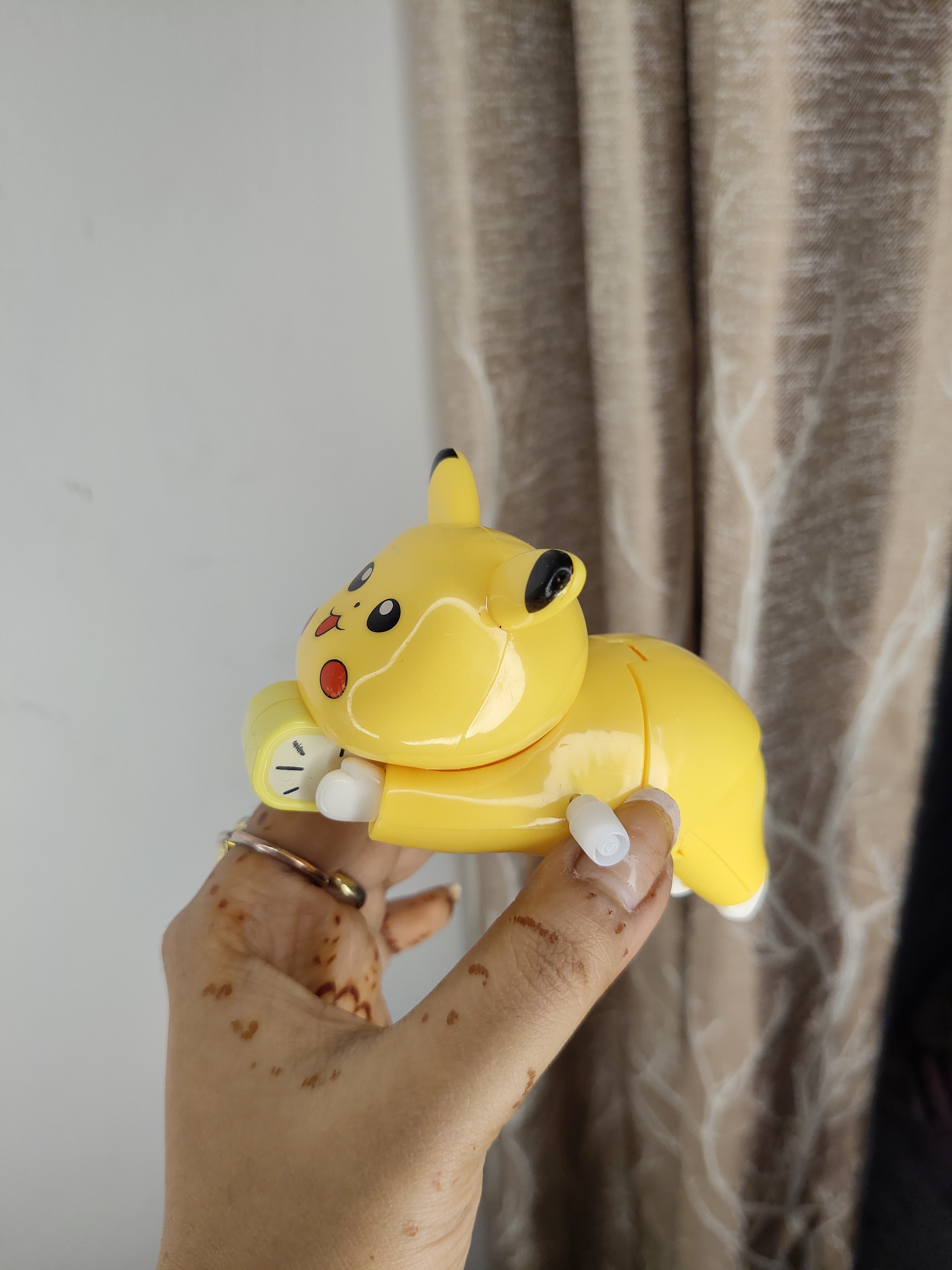 Crawling Pikachu 