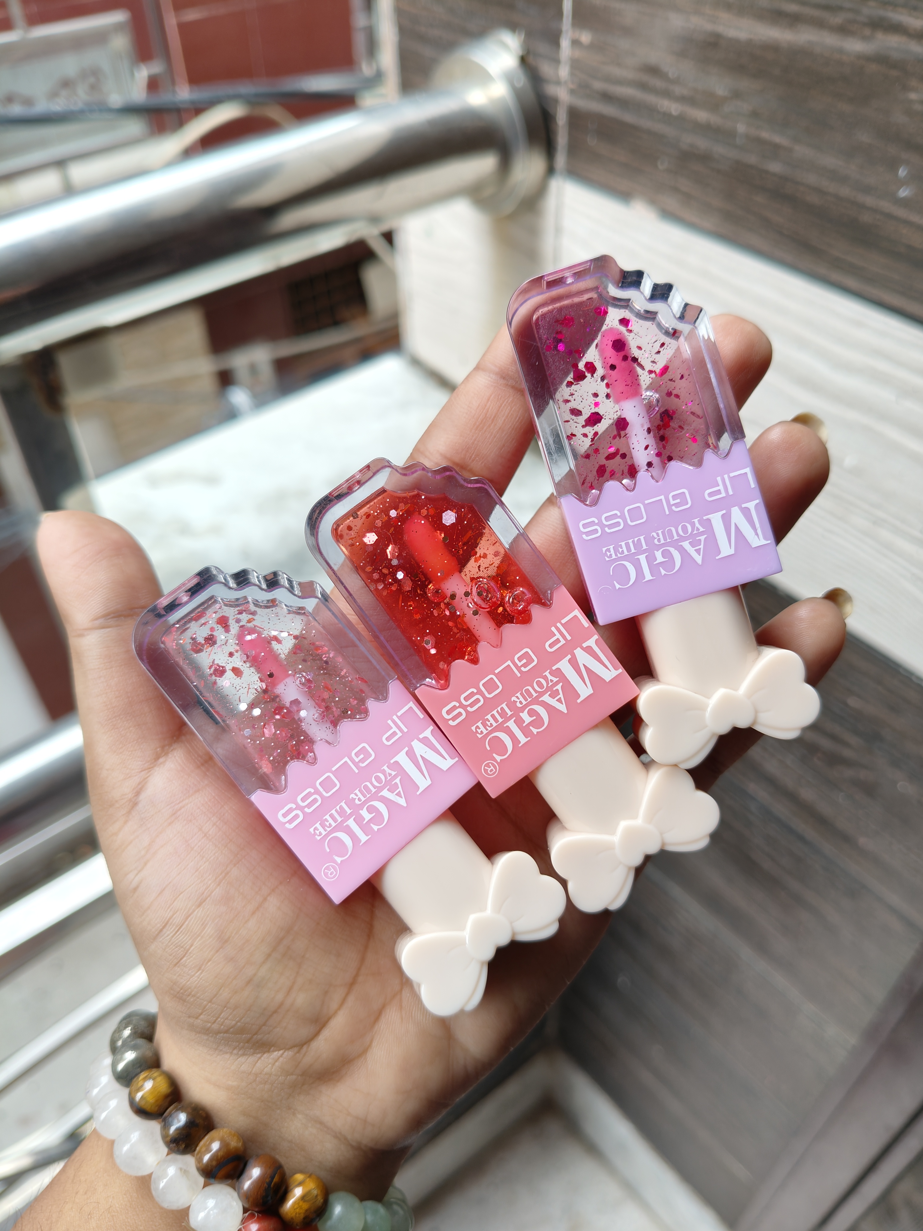 Icecream Cut Bow Lipgloss 