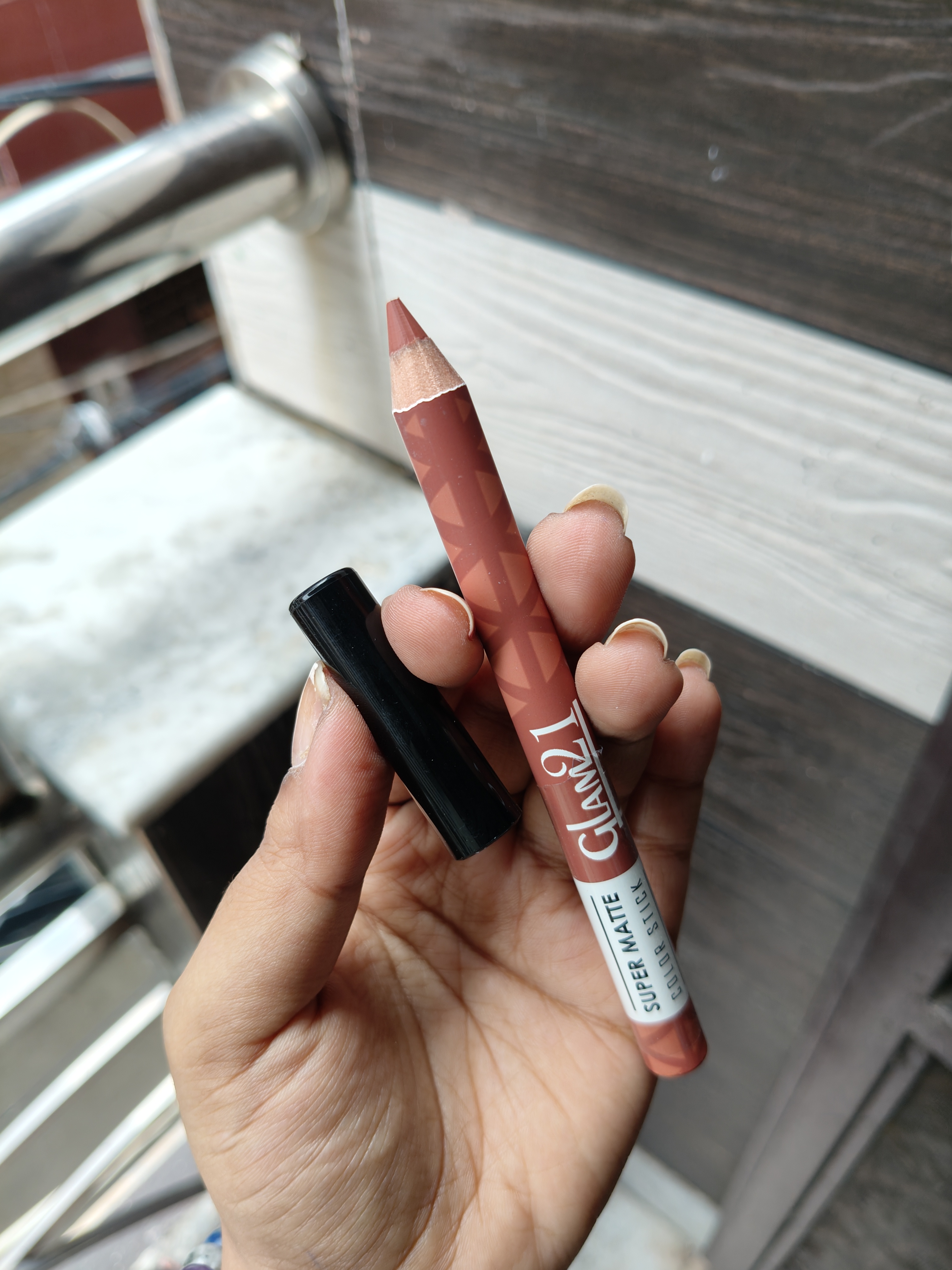 Glam 21 Pencil Crayons 