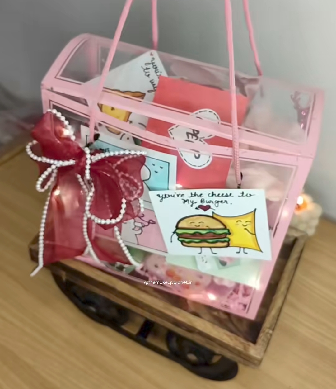 Blingy Lights Girl Gift Hamper (Random cutest 22-23 Gifts)