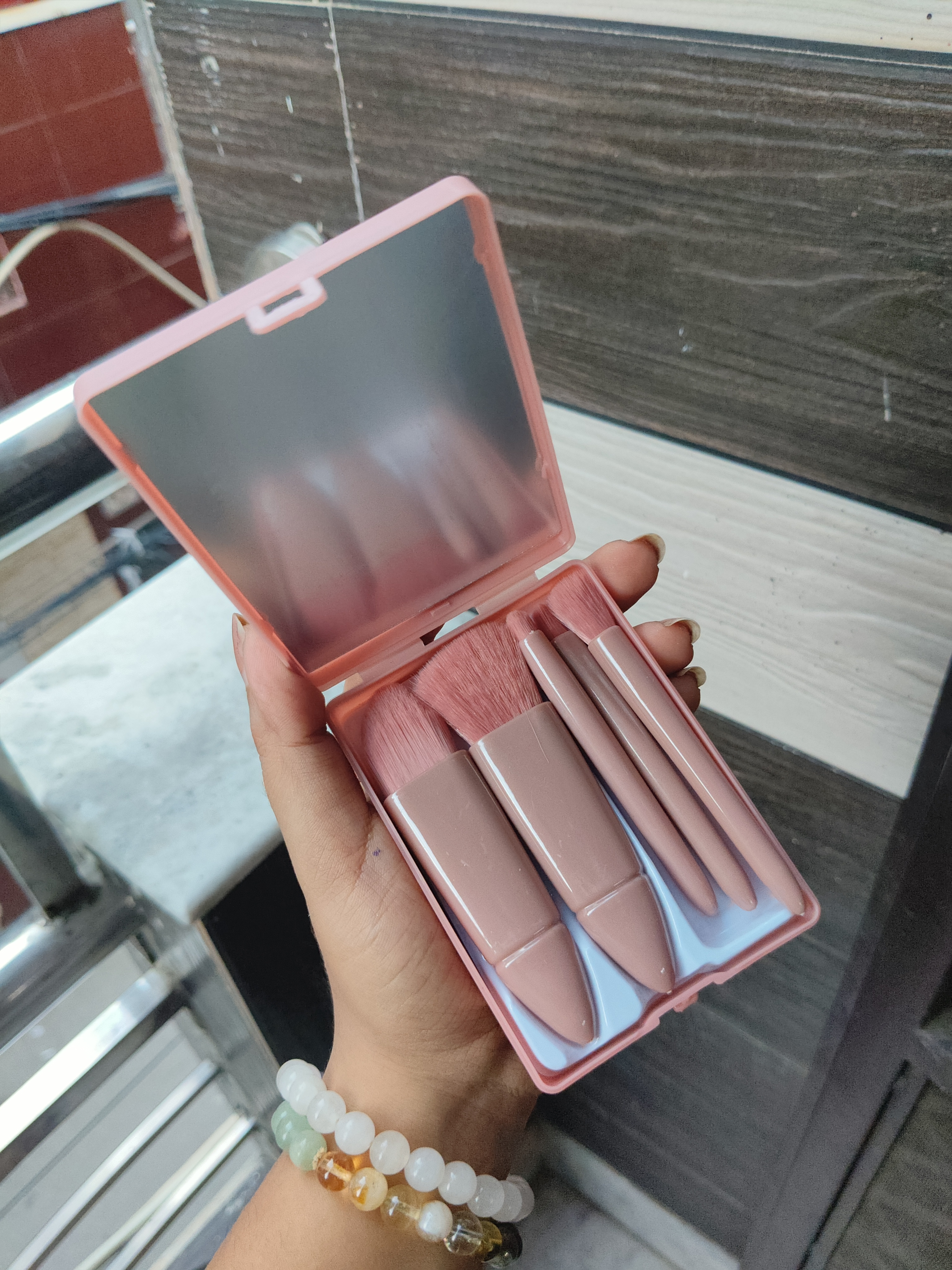 Kawaii Mini Brush Box