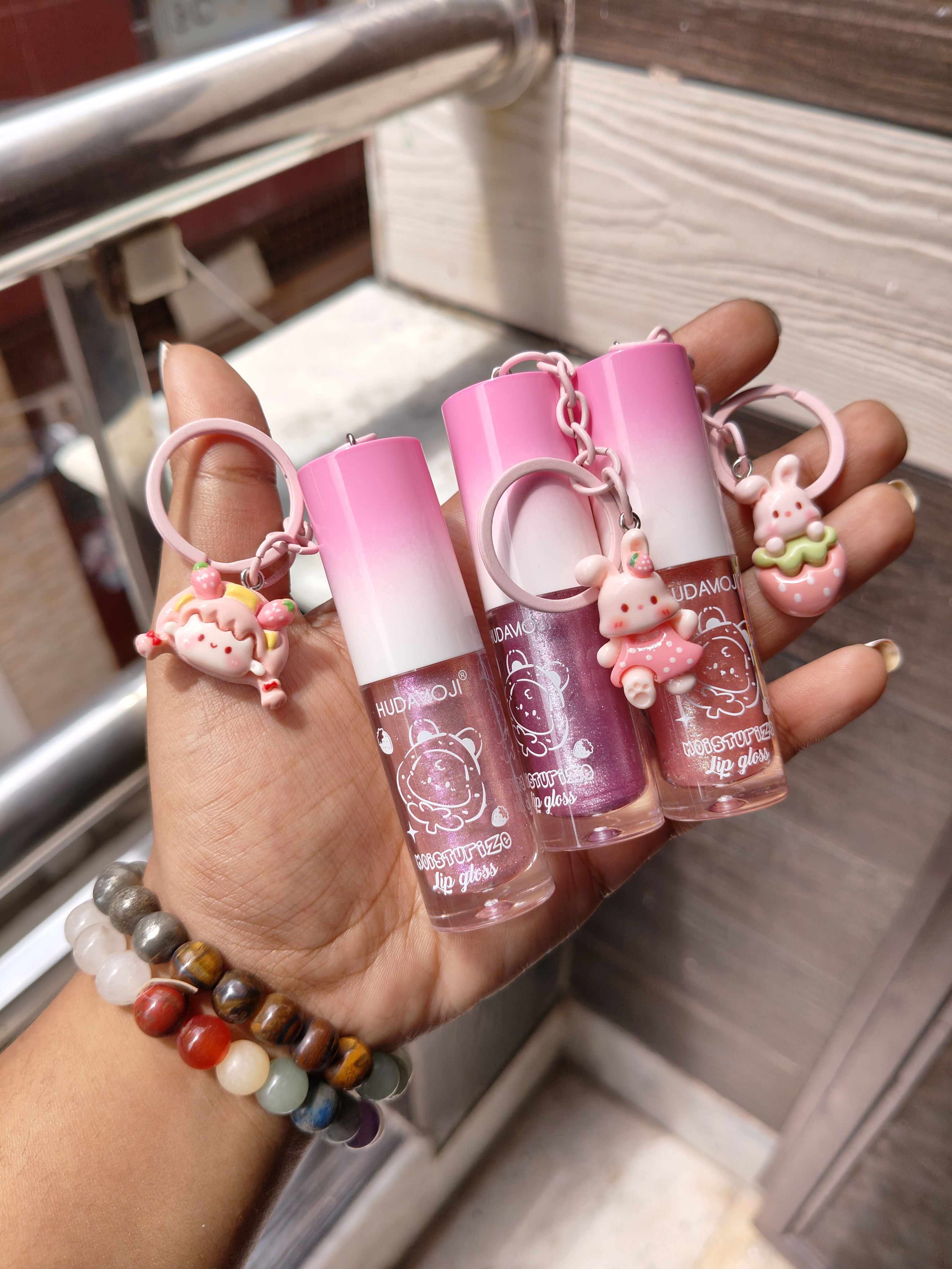 Doggy Chain Shimmer Lipgloss 