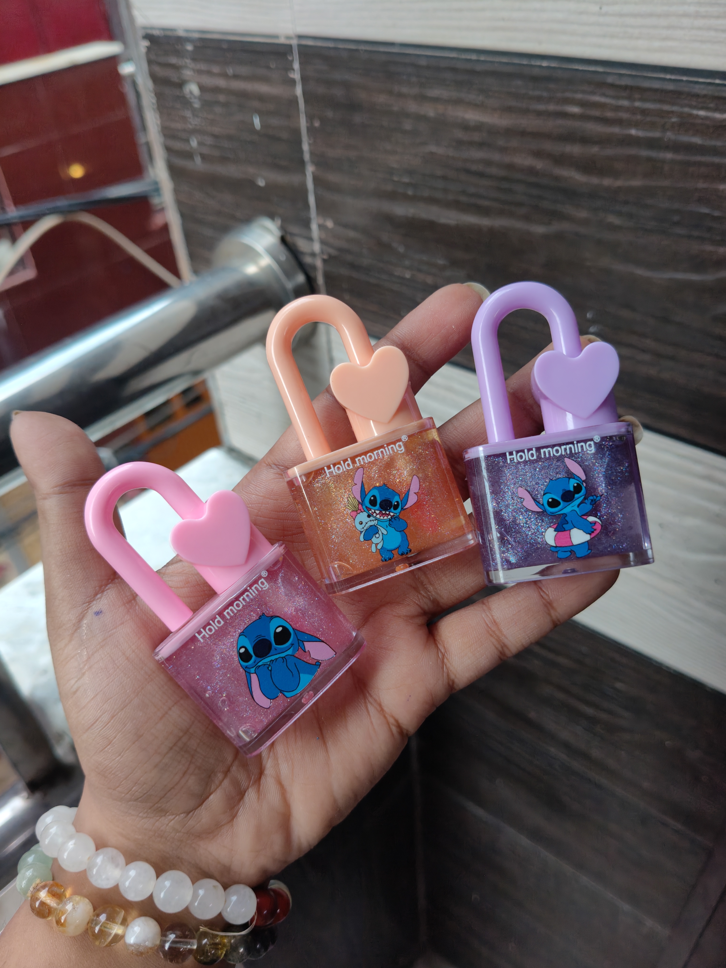Stitch Lock Lipgloss 