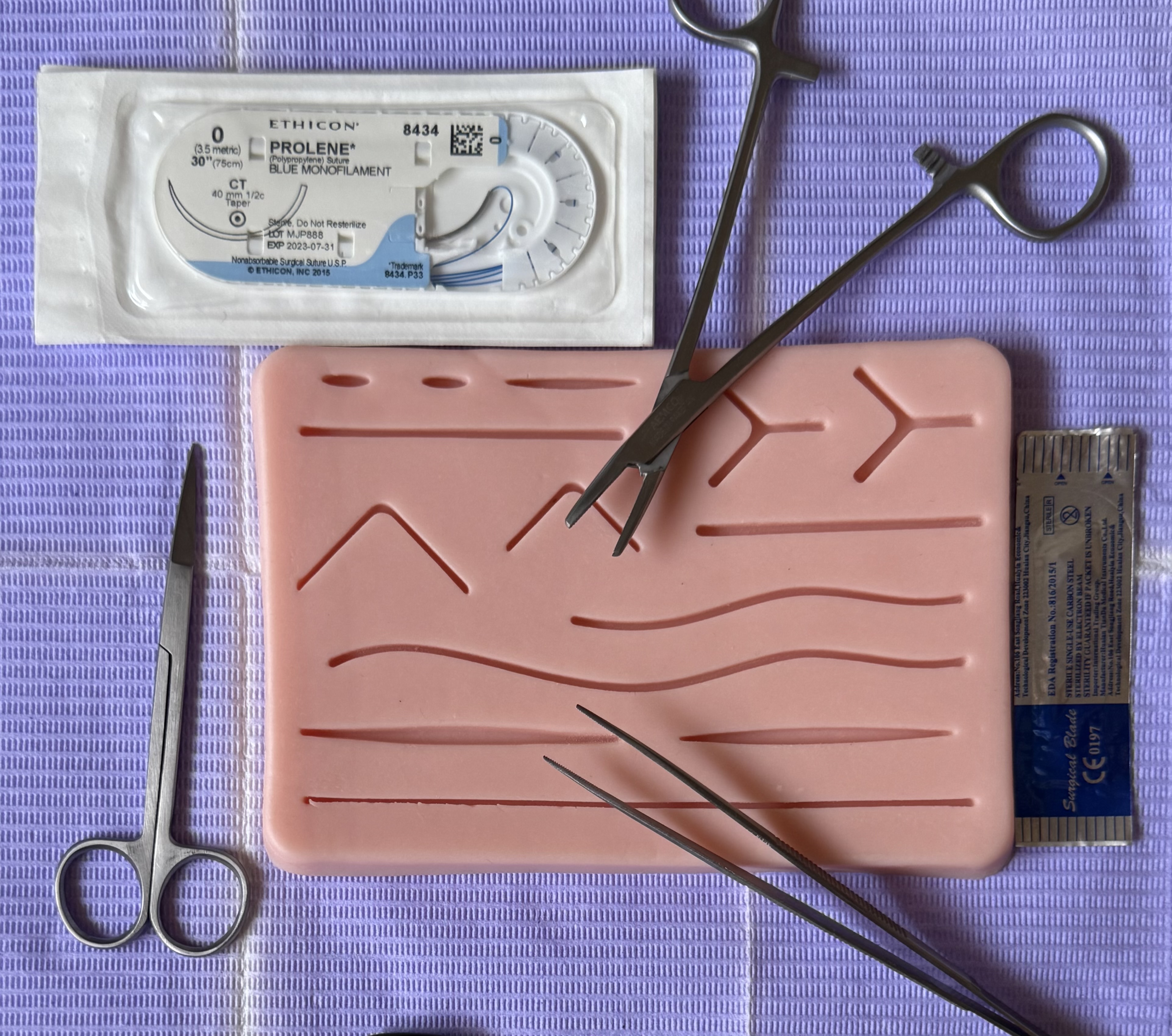 VivaMedix Suturing Kit