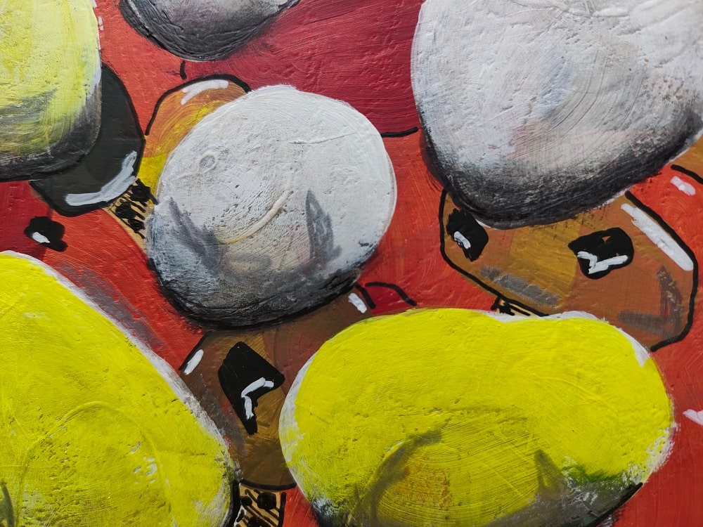 Piedras de colores en fondo Rojo