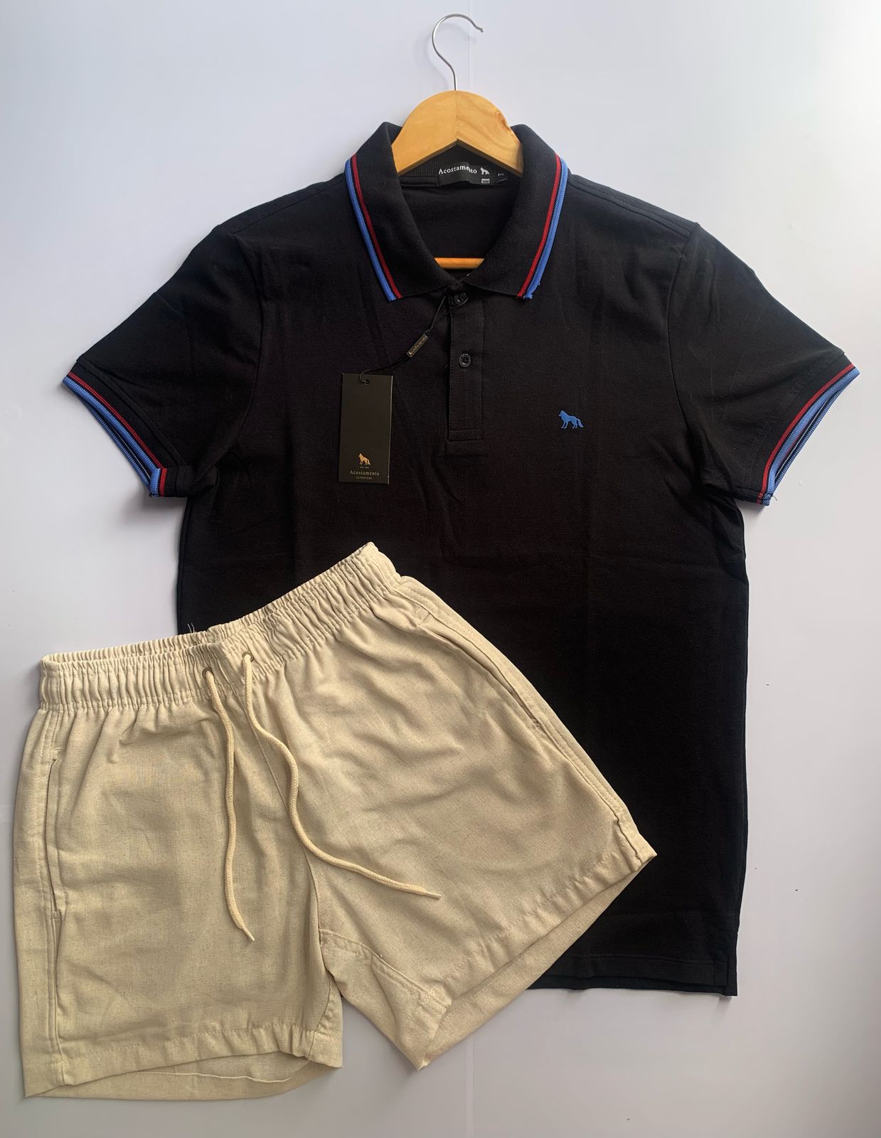 Kit - Short linho beje - Tamanho: p + Camisa polo preta - Tamanho: P