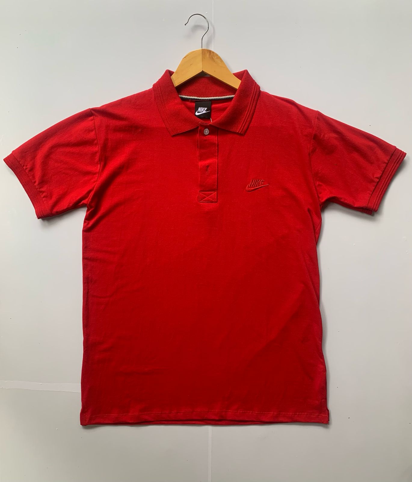 Camisa polo vermelha nike - Tamanho: M